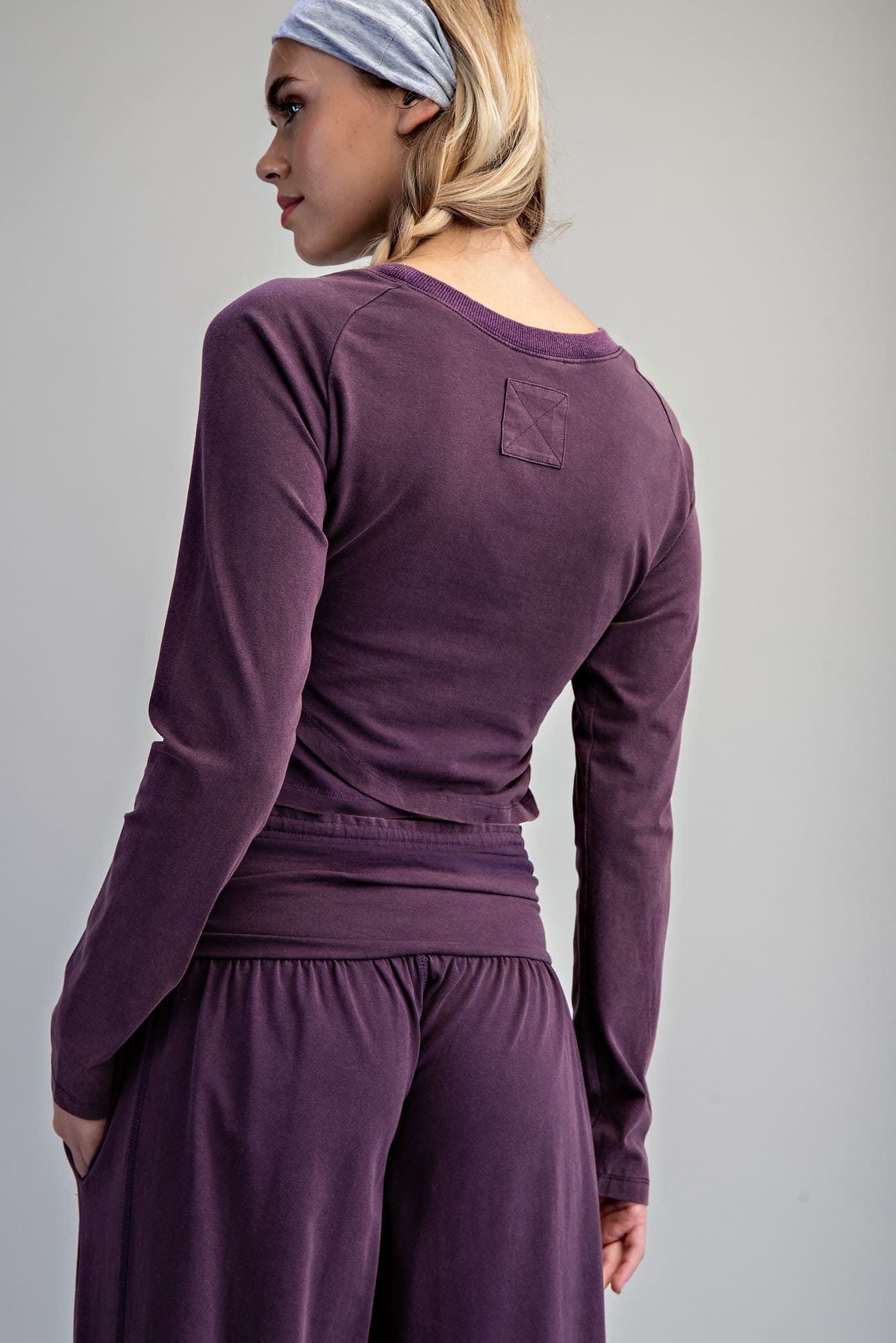 TK16177 - PLUM