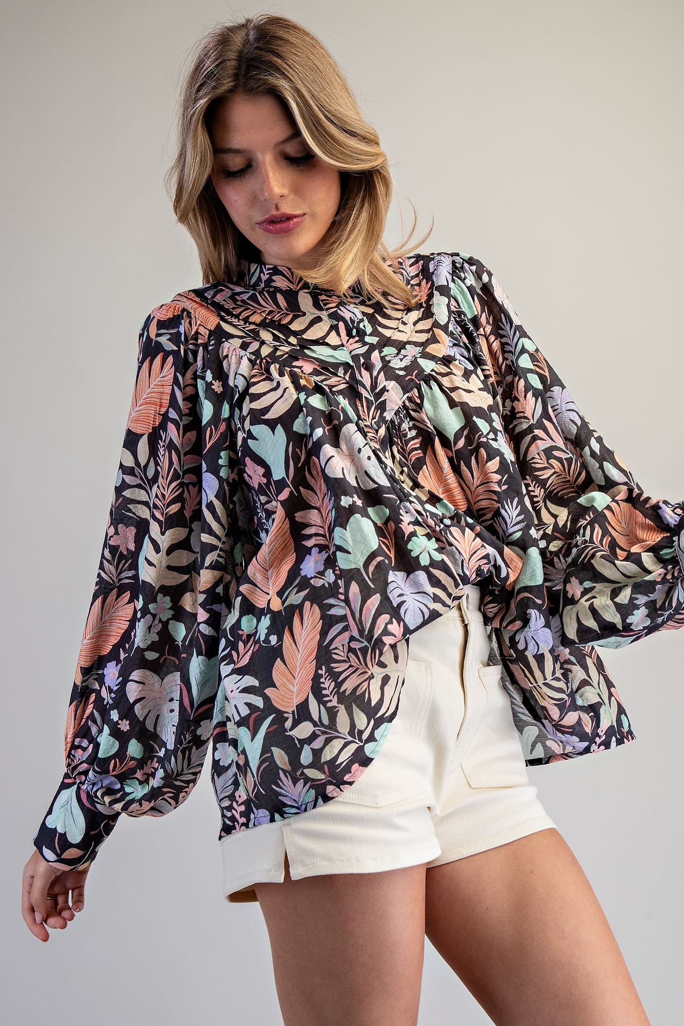 TK16881 - BLACK TROPICAL