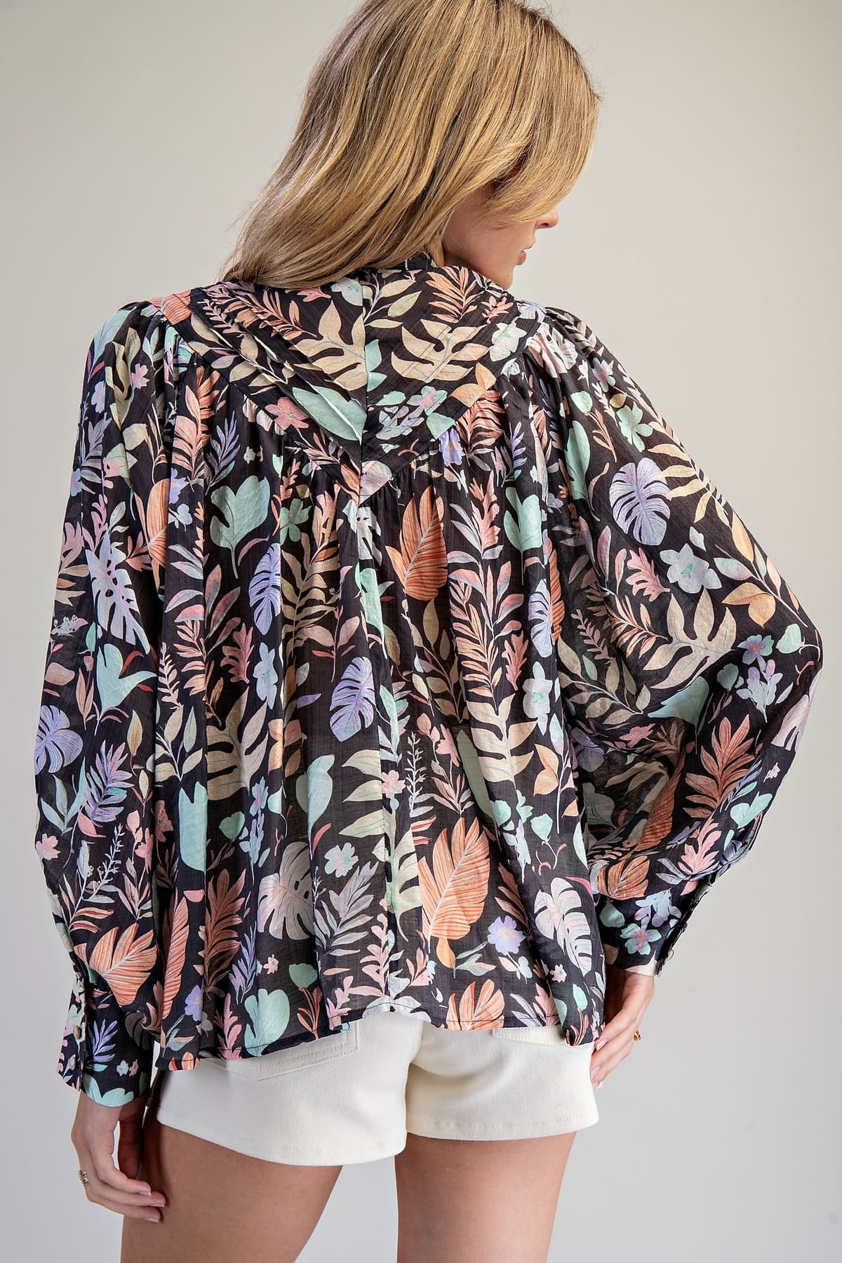 TK16881 - BLACK TROPICAL
