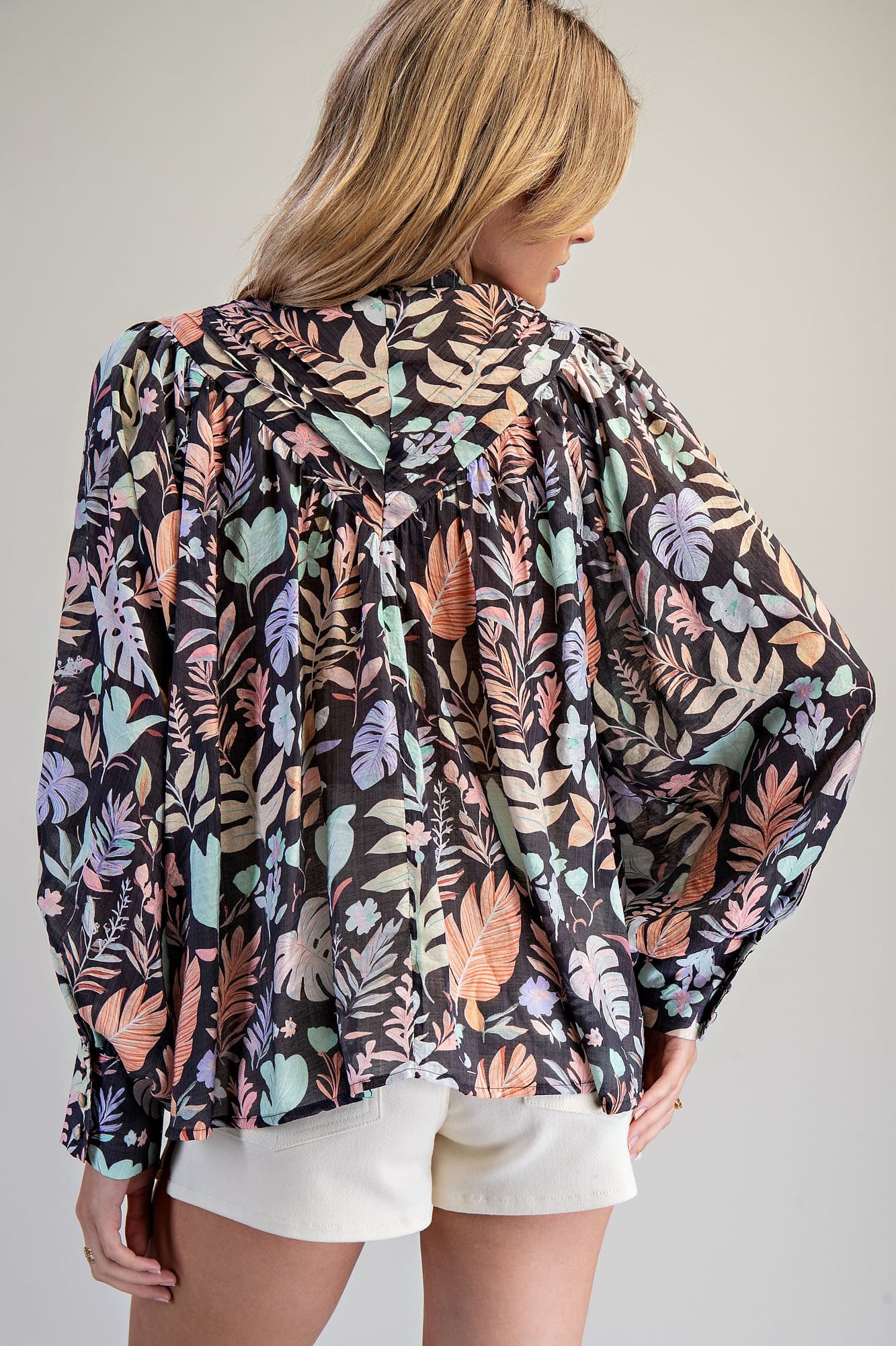TK16881 - BLACK TROPICAL