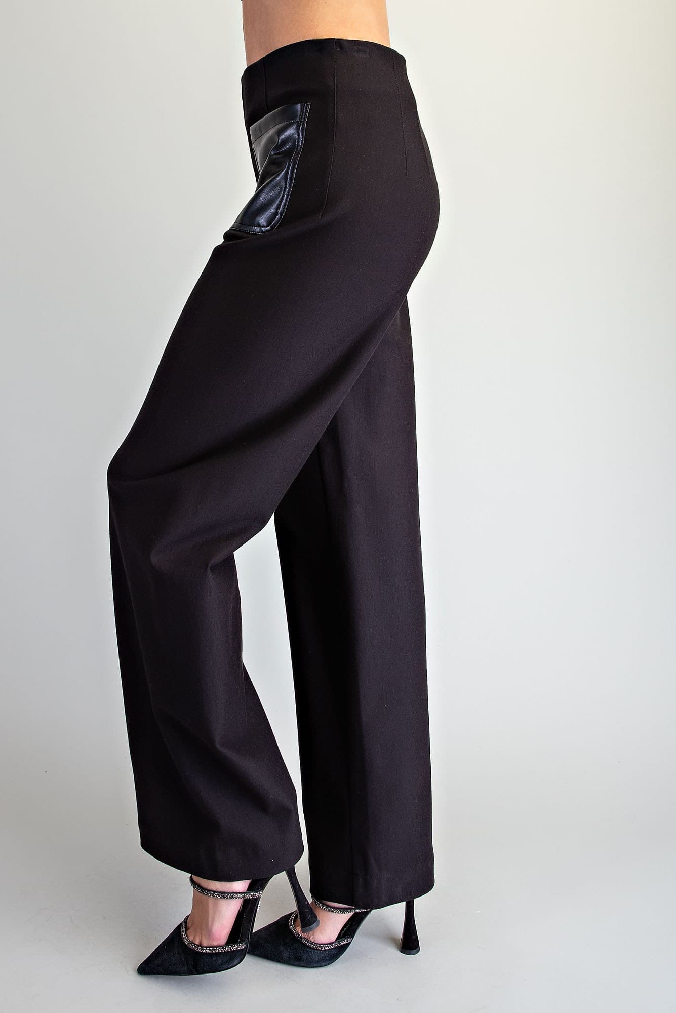 PK16888 - BLACK
