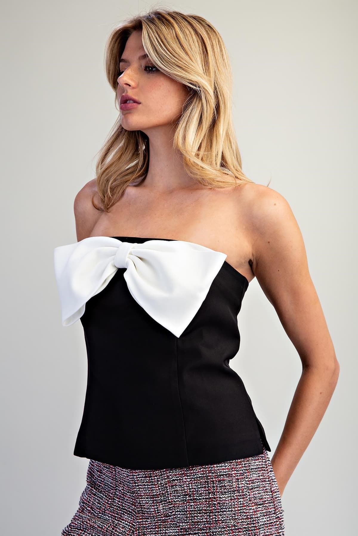 TK16511 - BLACK