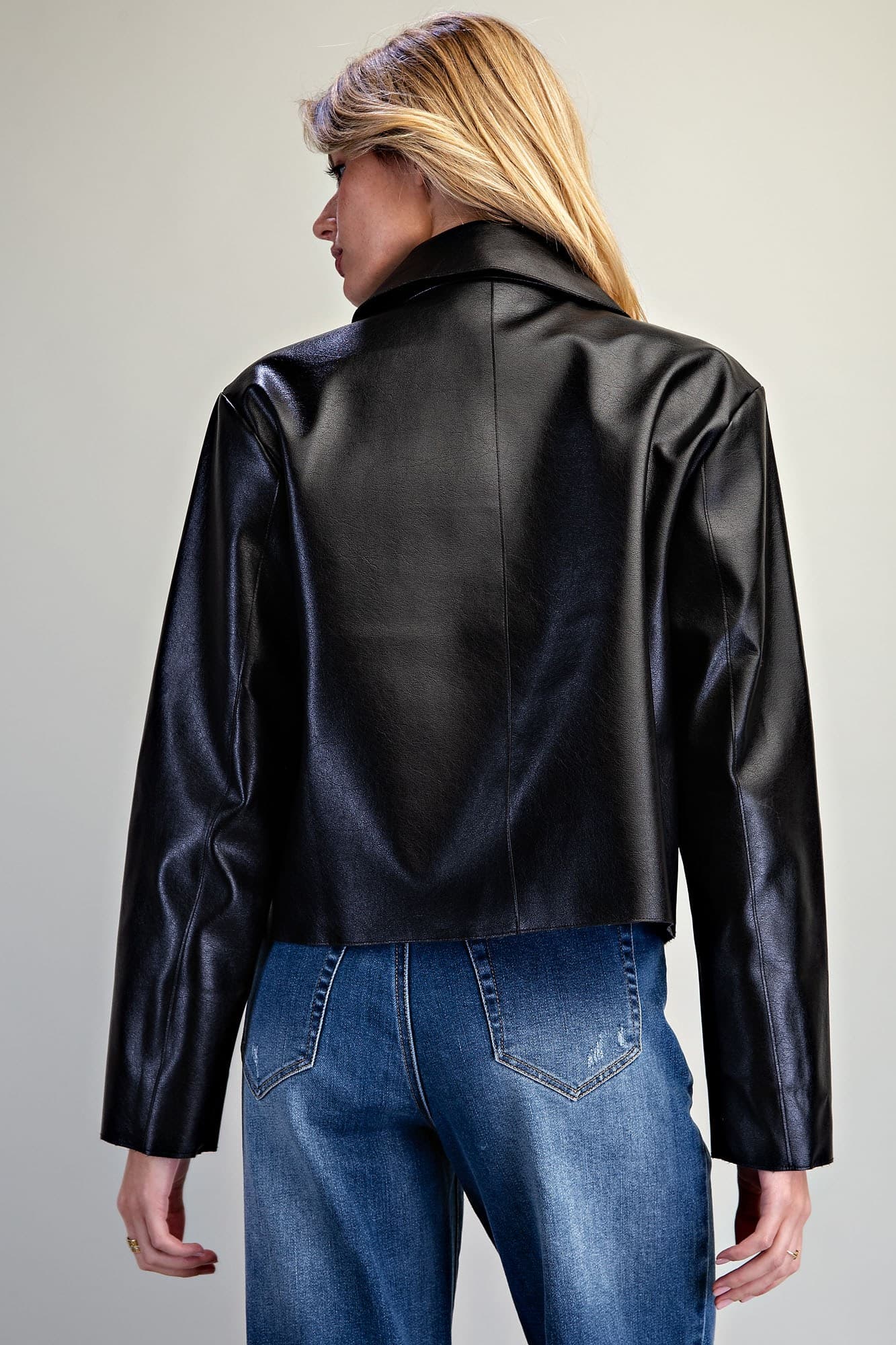 JK16448 - BLACK