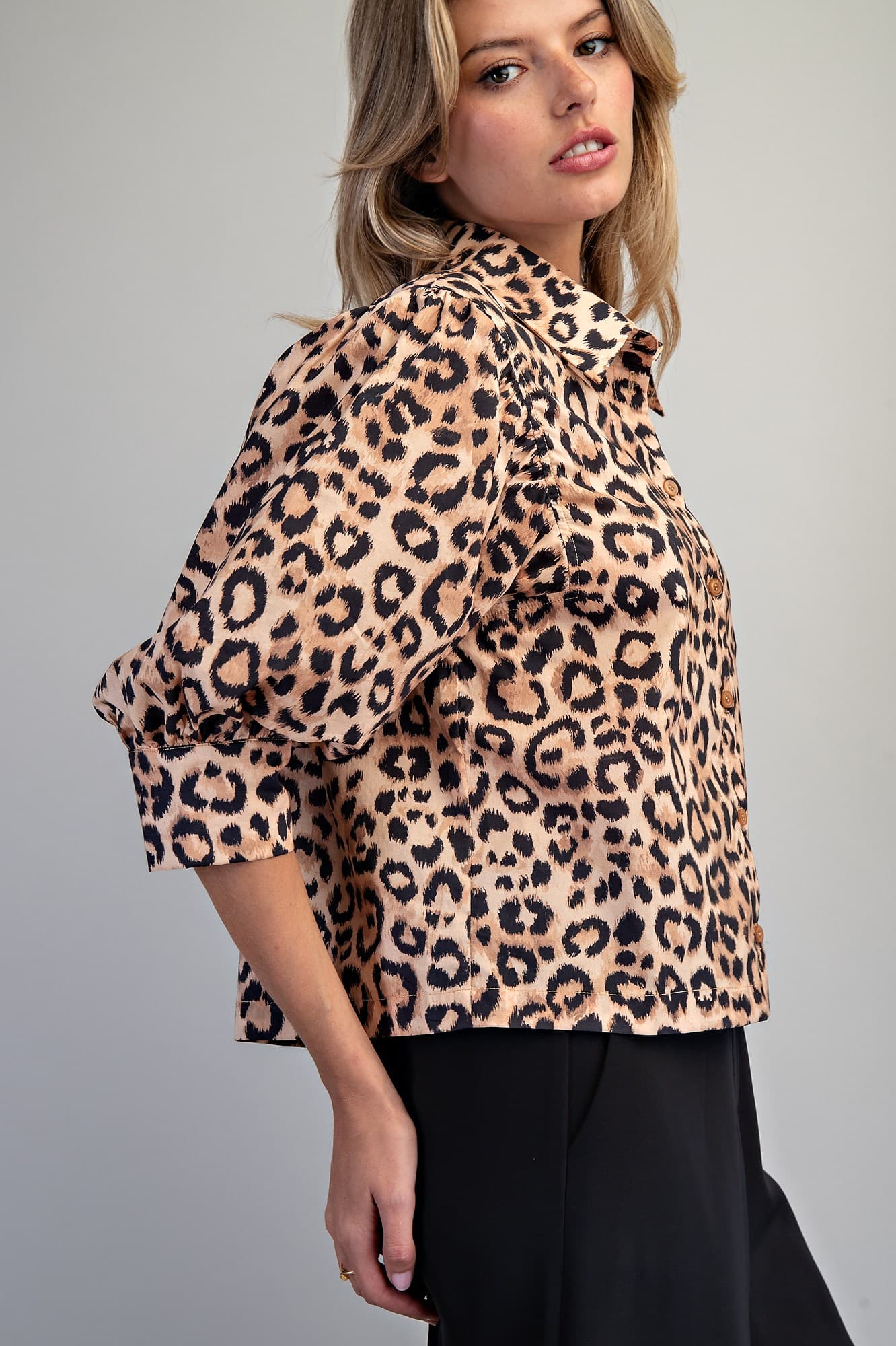 TH17309 - LEOPARD