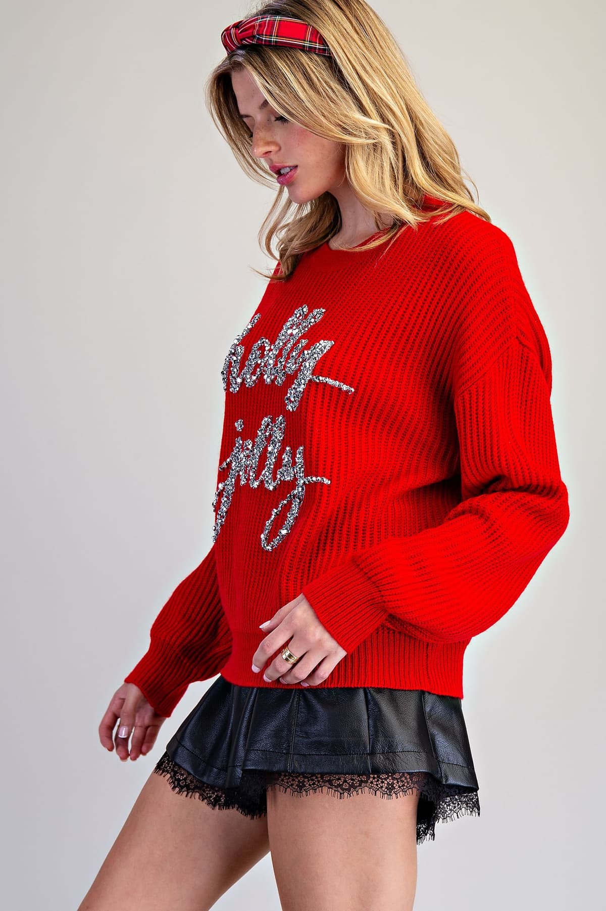 SH15945 - HOLLY RED