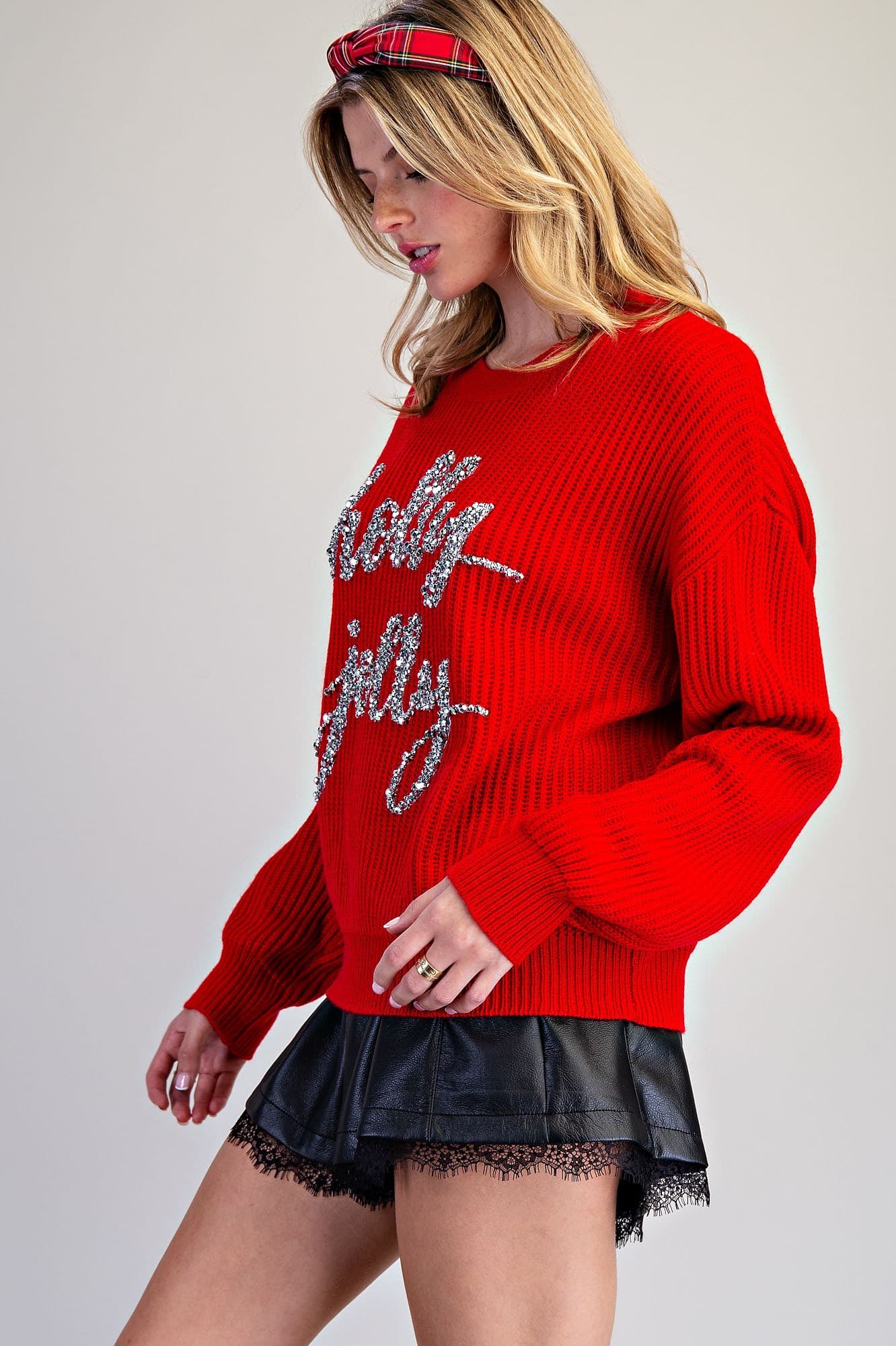SH15945 - HOLLY RED