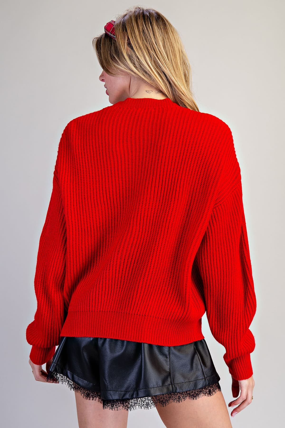 SH15945 - HOLLY RED