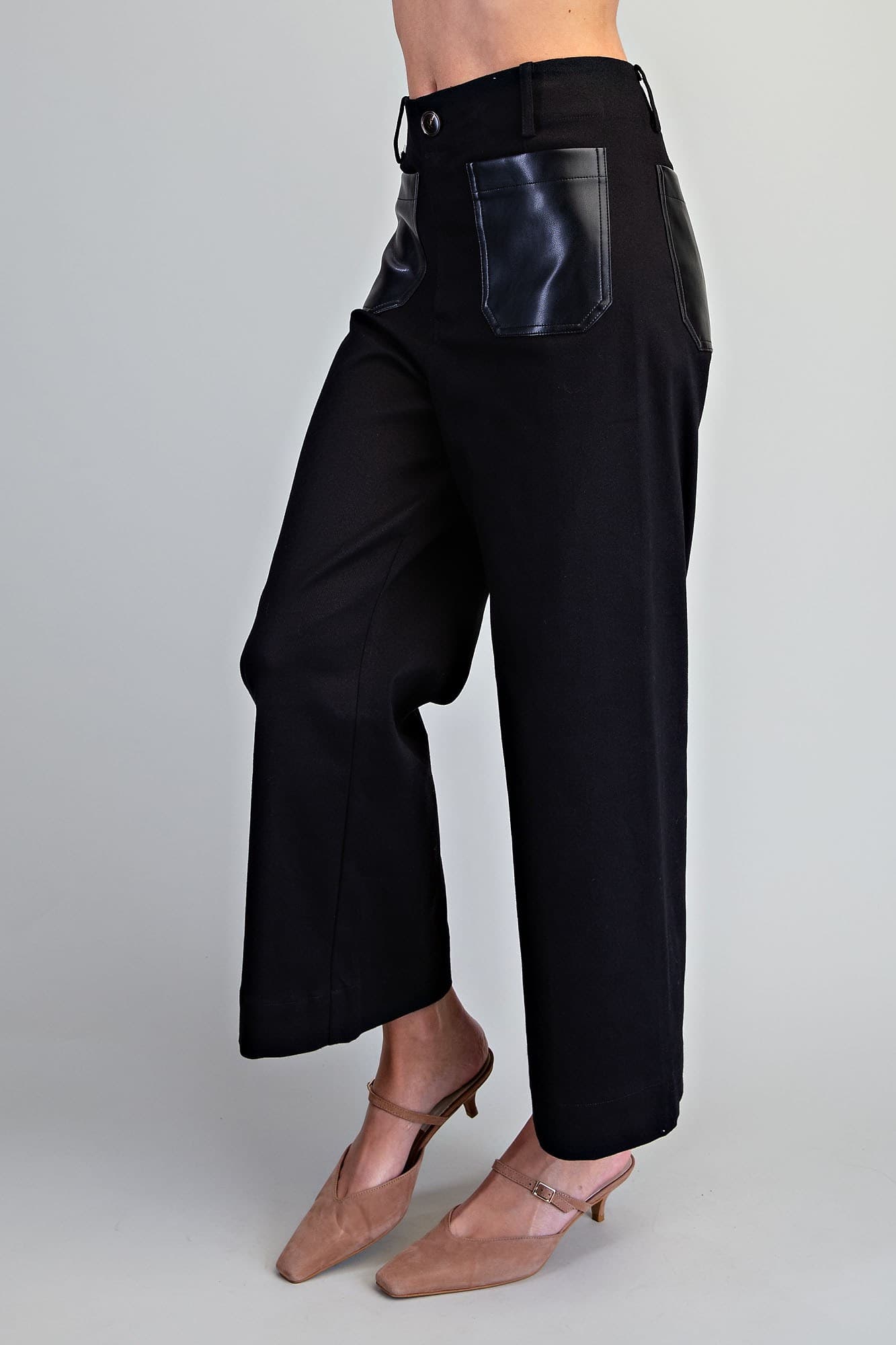 PK16892 - BLACK