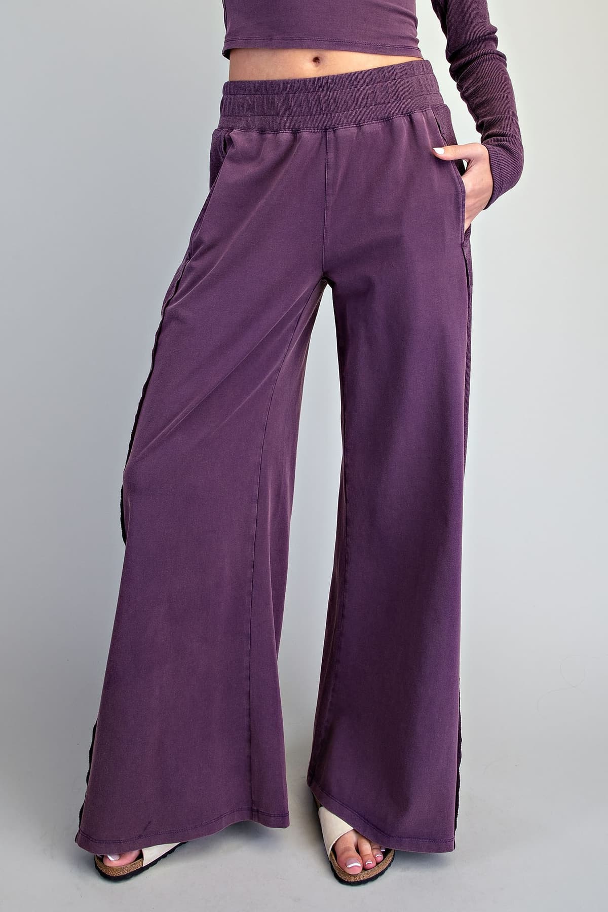 PK16568 - PLUM