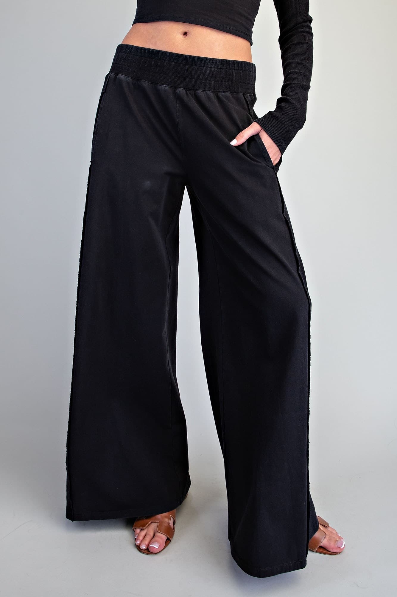 PK16568 - ASH BLACK