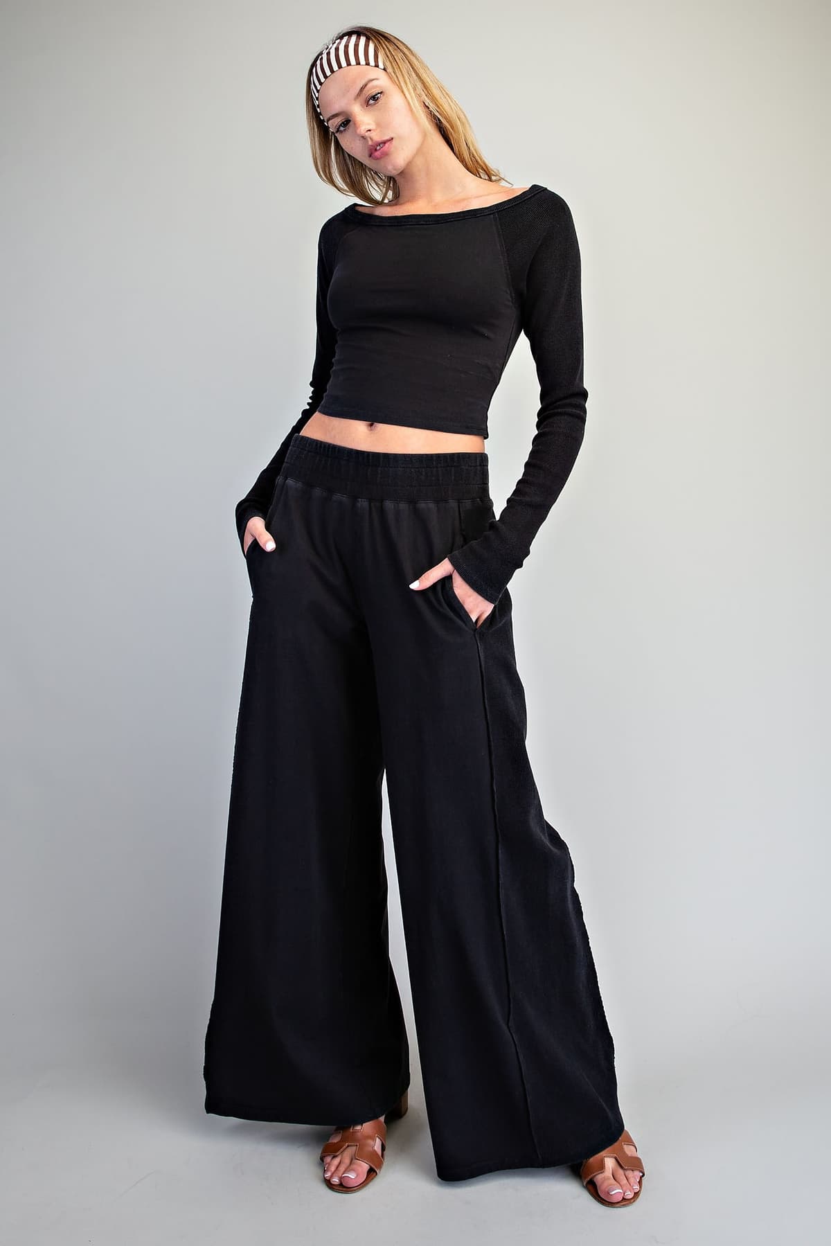 PK16568 - ASH BLACK