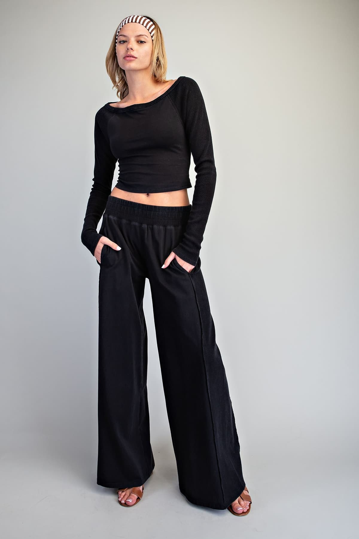 PK16568 - ASH BLACK