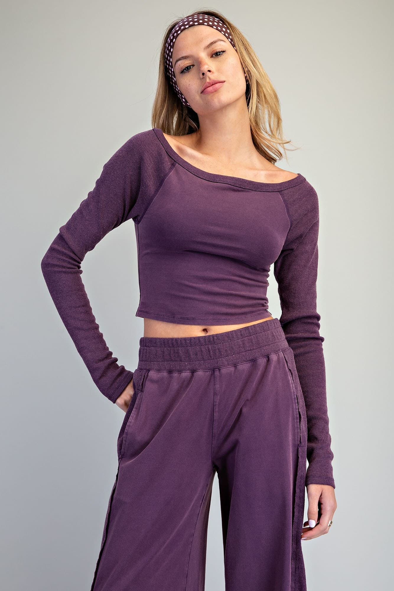 TK16569 - PLUM