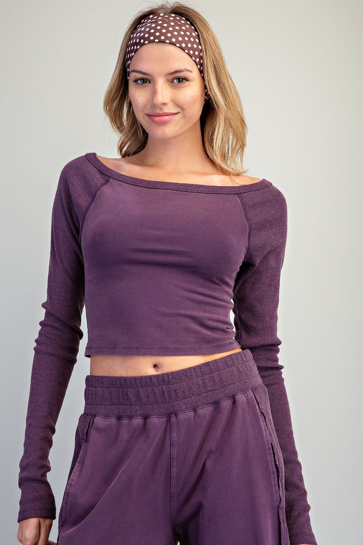 TK16569 - PLUM