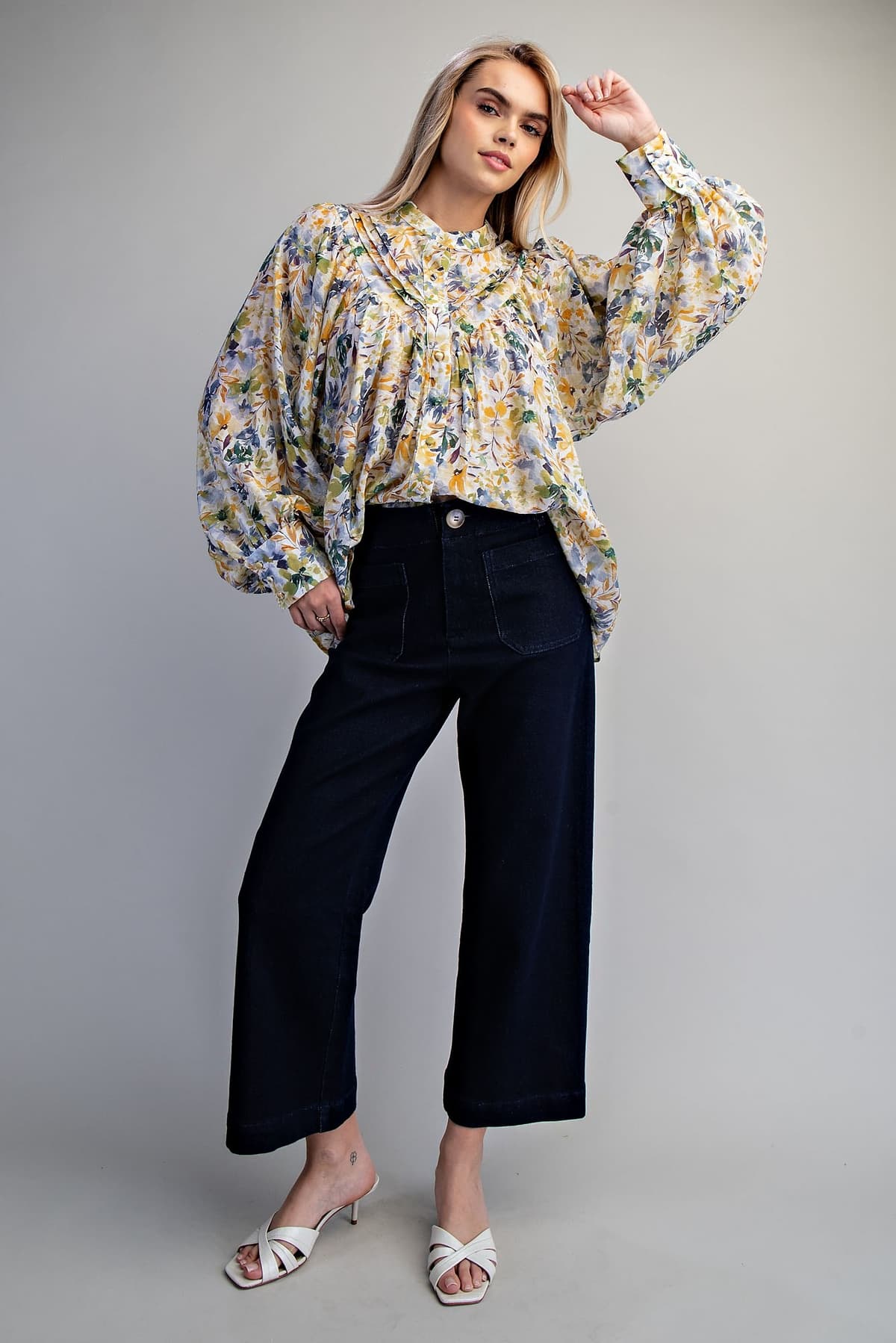 TK16952 - GOLDEN MEADOW