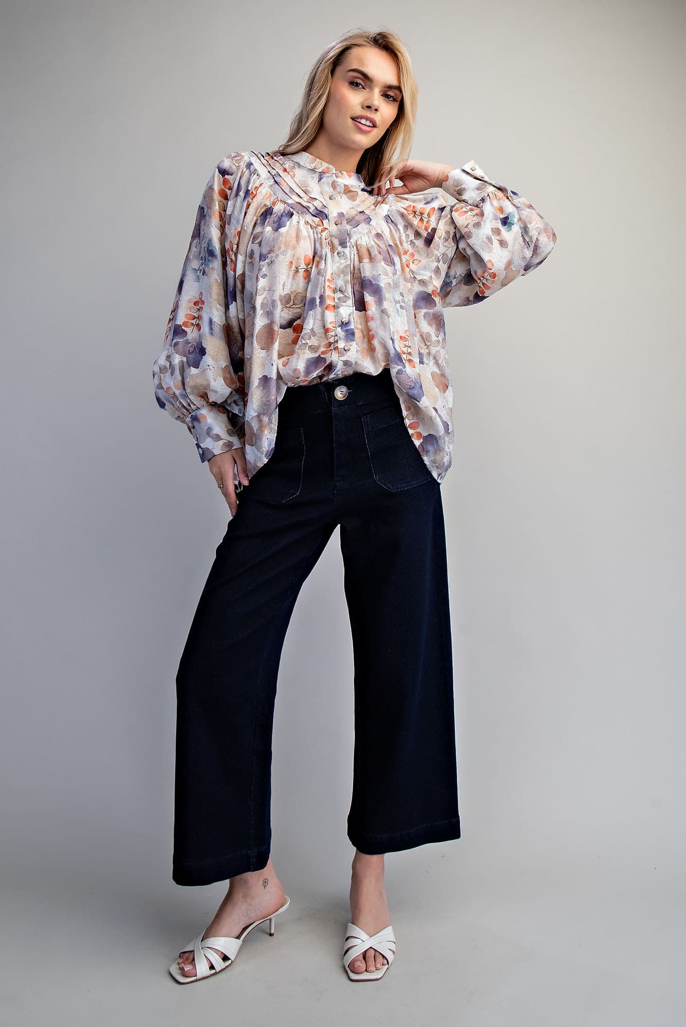 TK16953 - DUSTY BLUE BOTANICAL