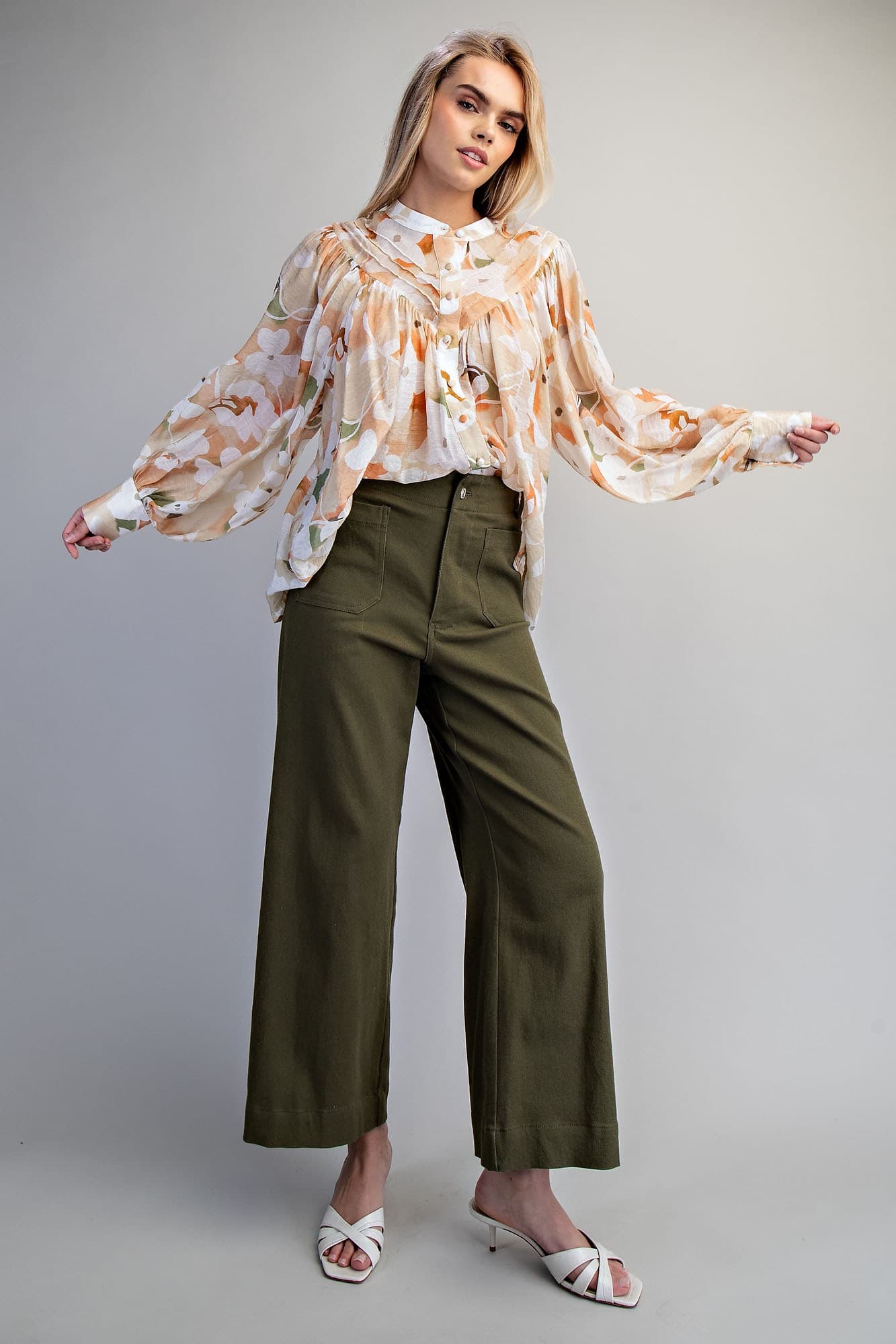 TK16956 - DESERT BLOOM