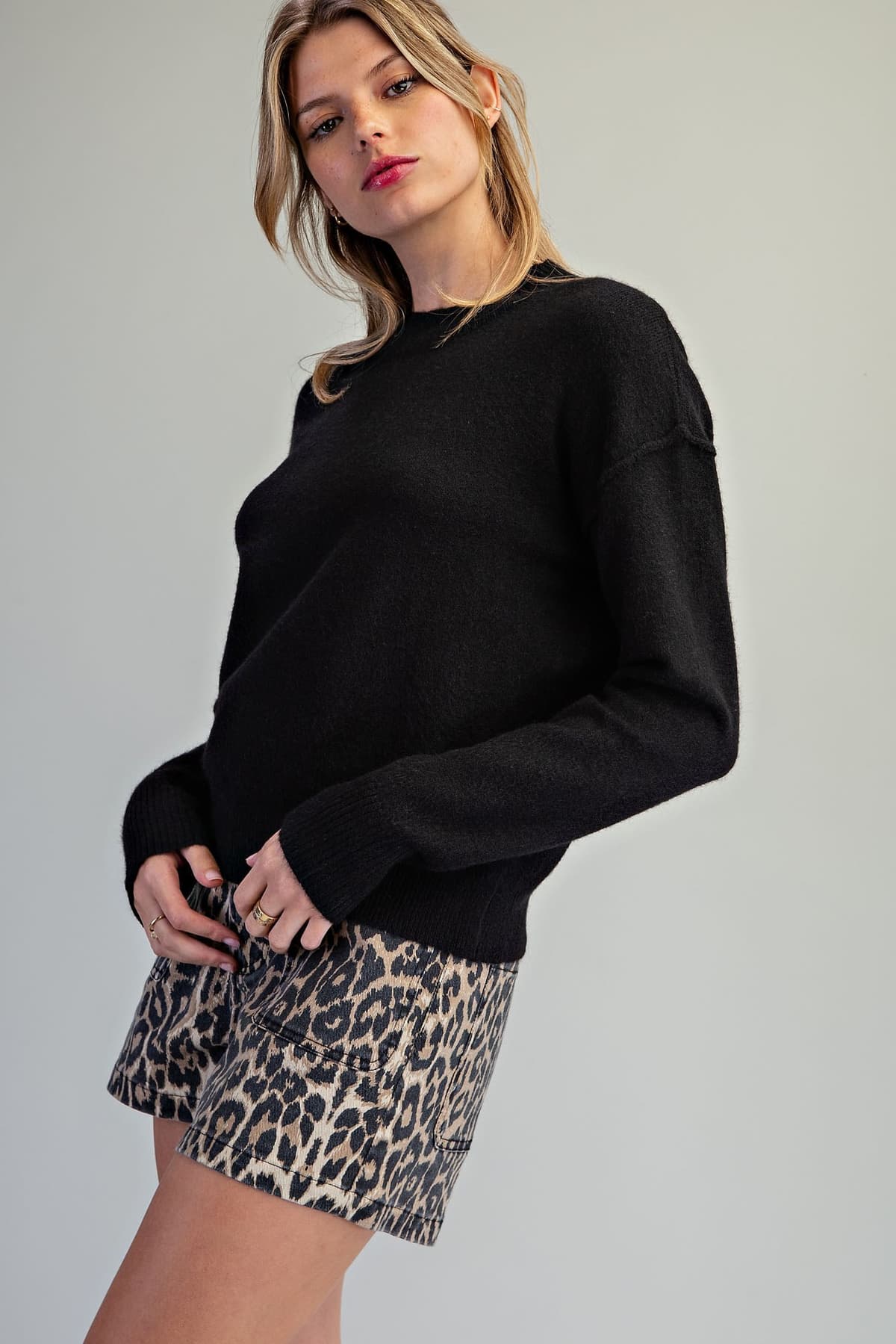 SK16355 - BLACK