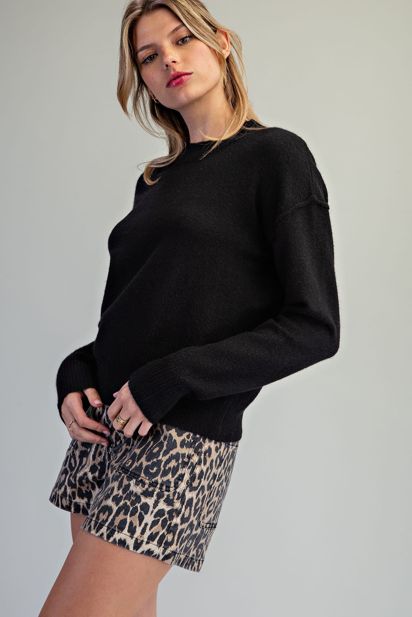 SK16355 - BLACK