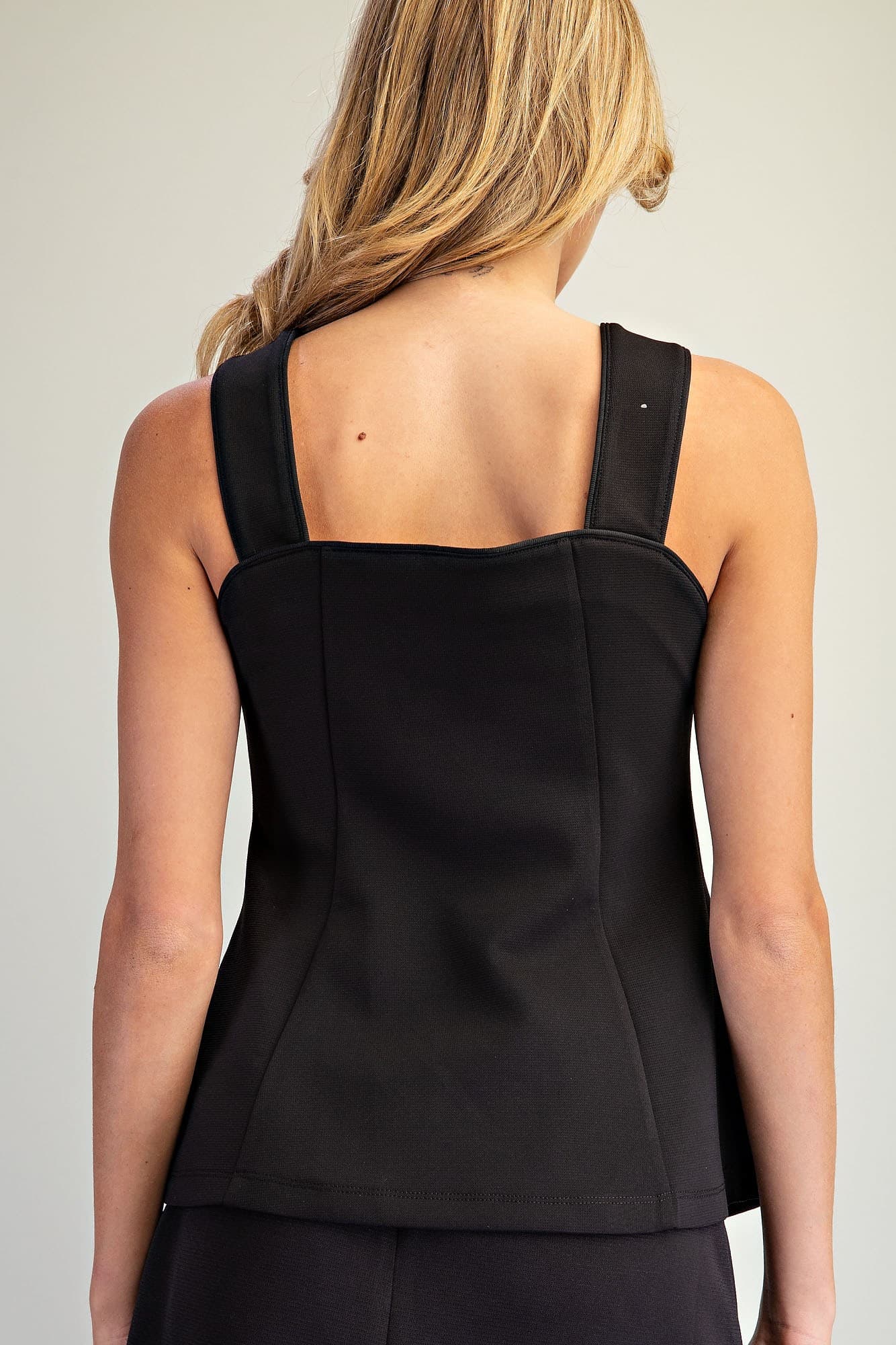 TK16179 - BLACK