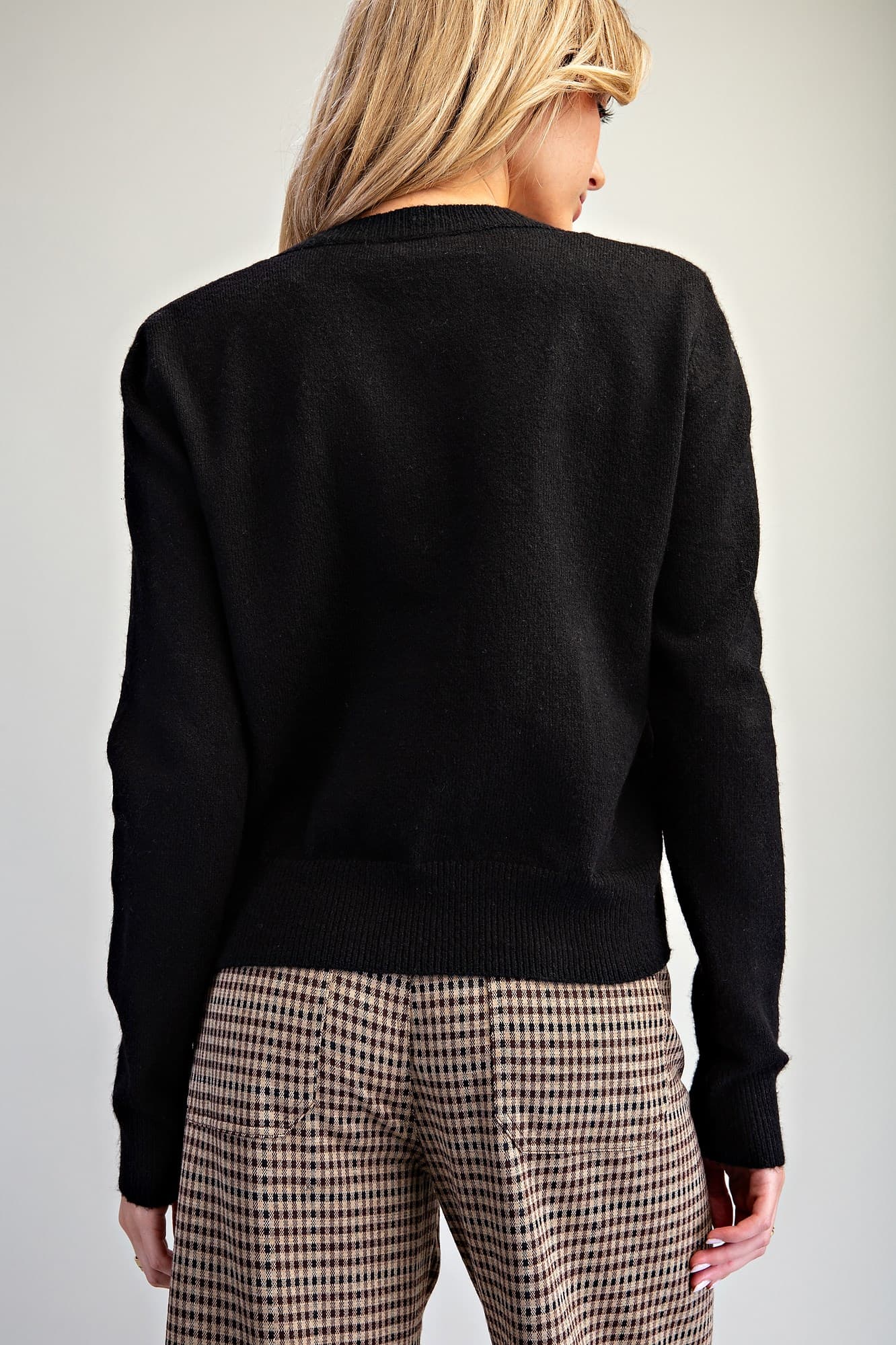 SJK16704 - BLACK