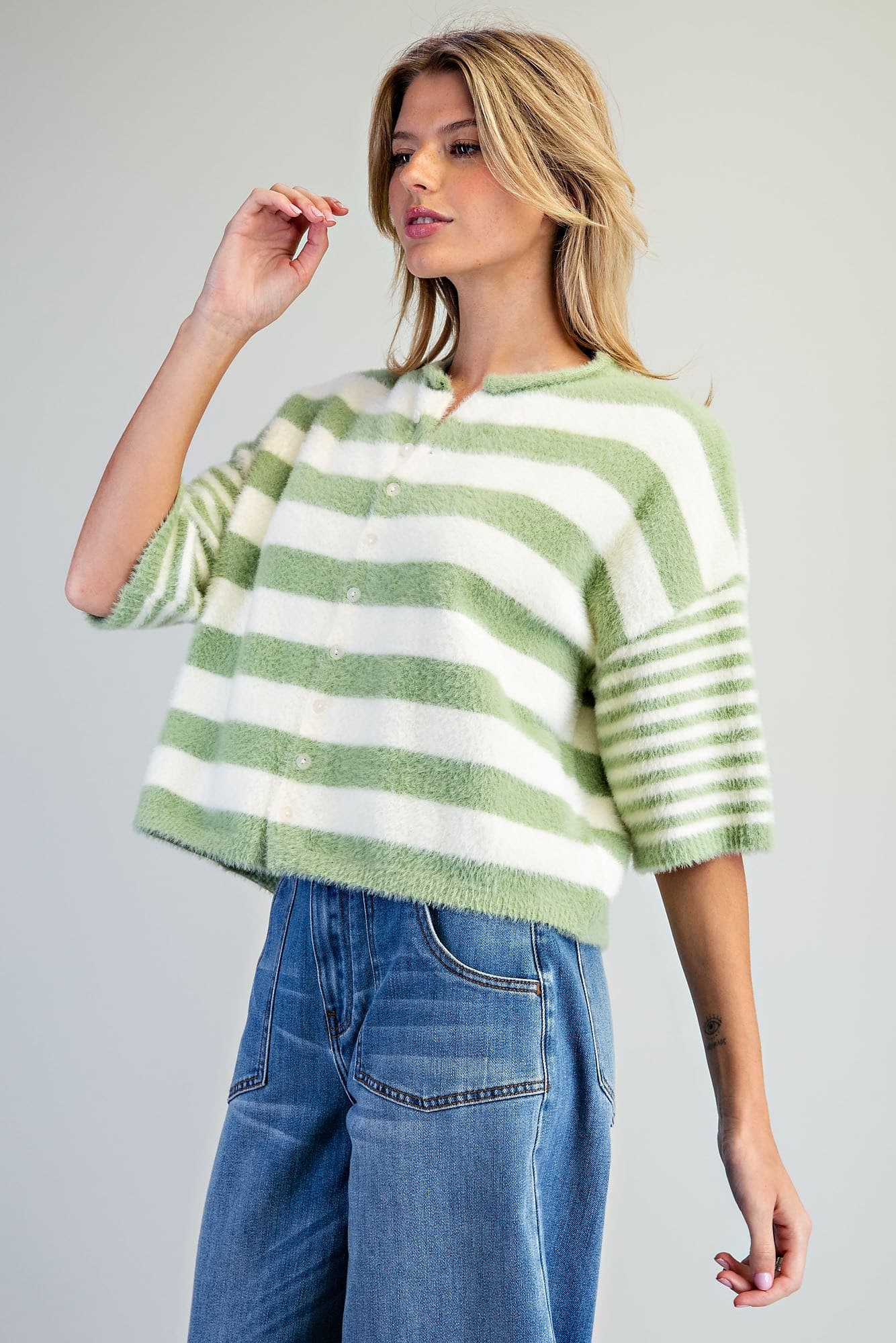 SJH17164 - AVOCADO