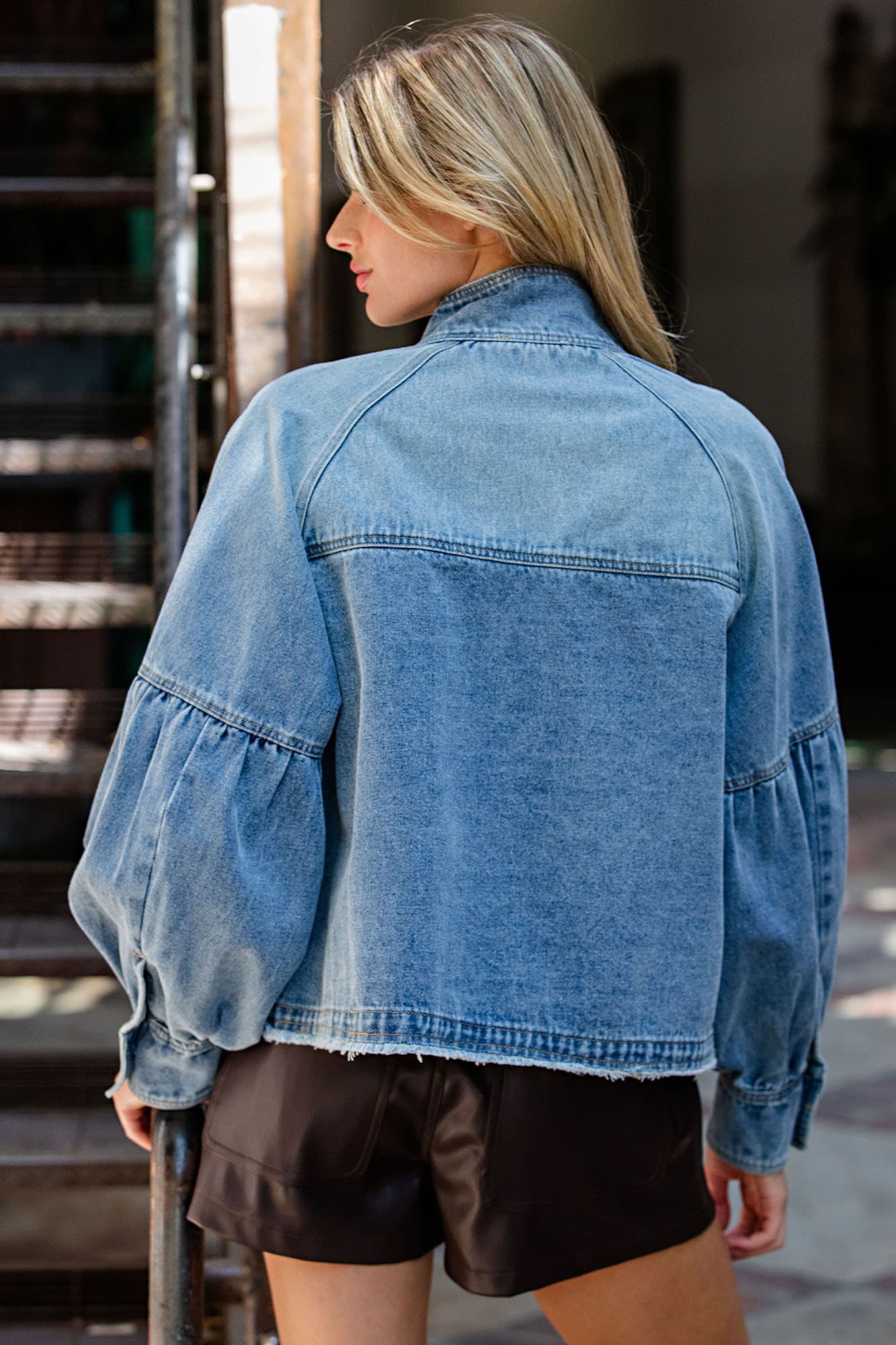 JH17120 - DENIM