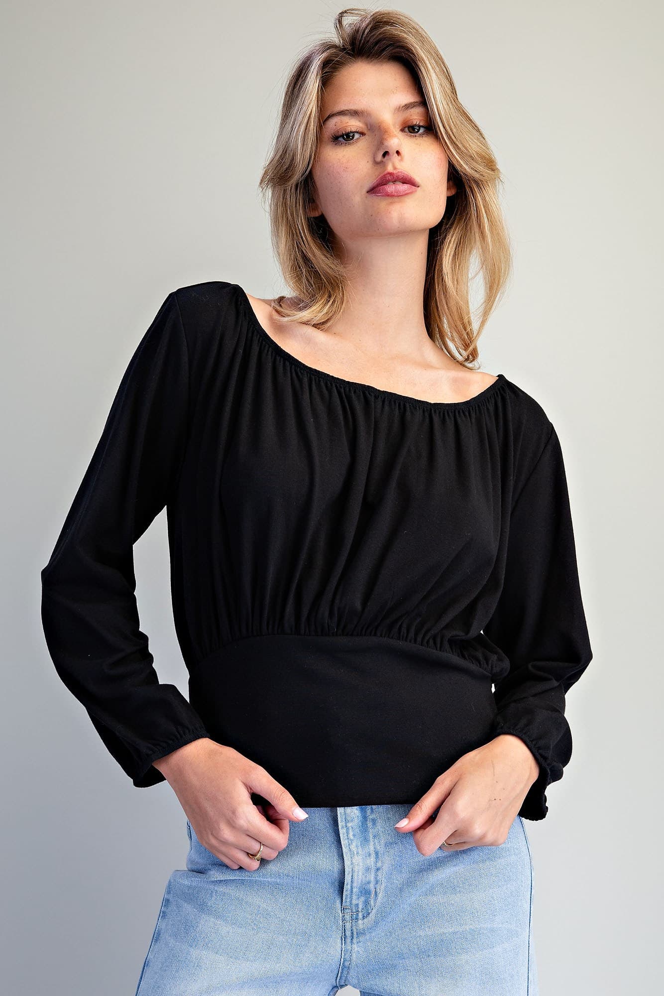 TK16532 - BLACK