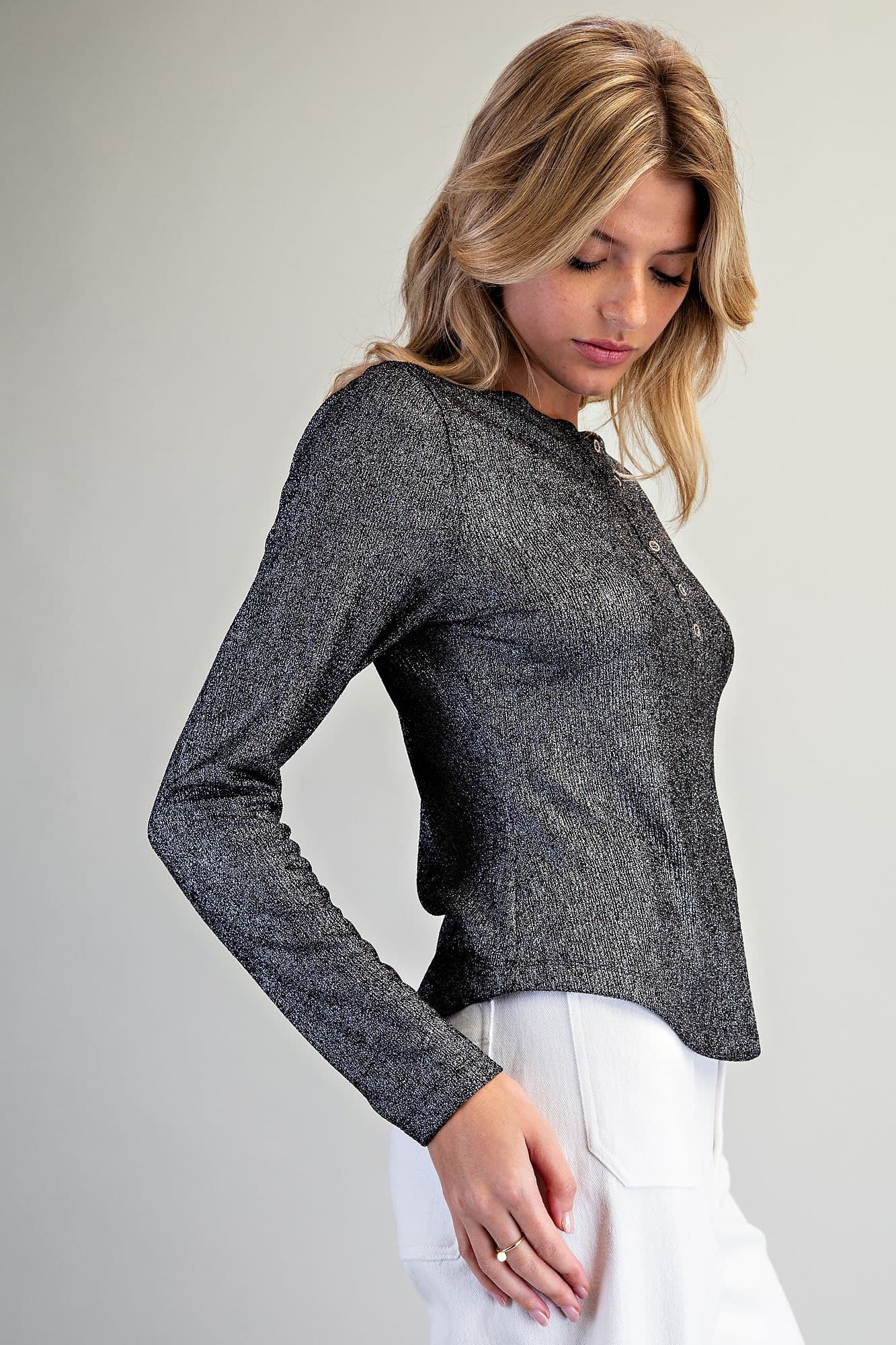 TK16710 - BLACK