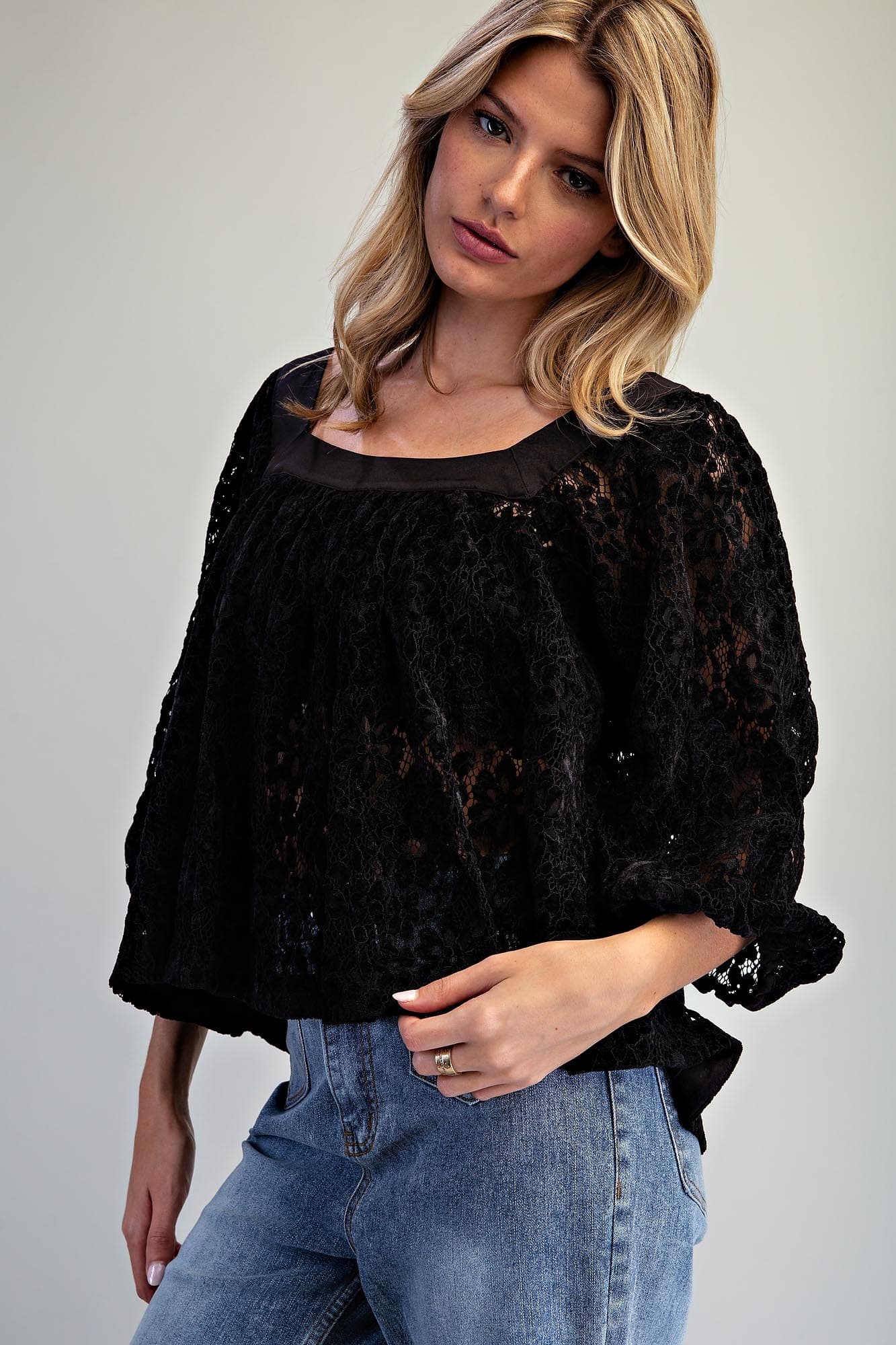 TK16480 - BLACK