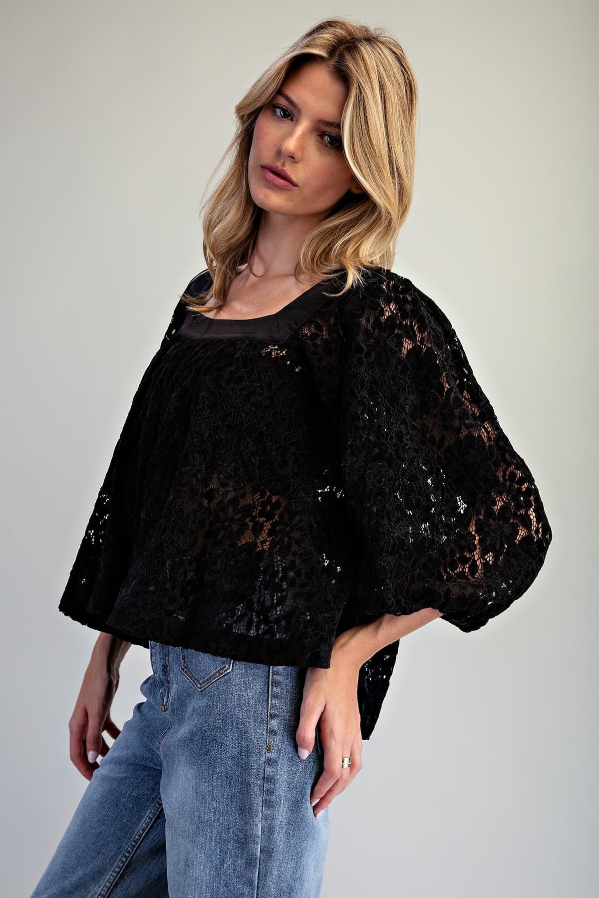 TK16480 - BLACK