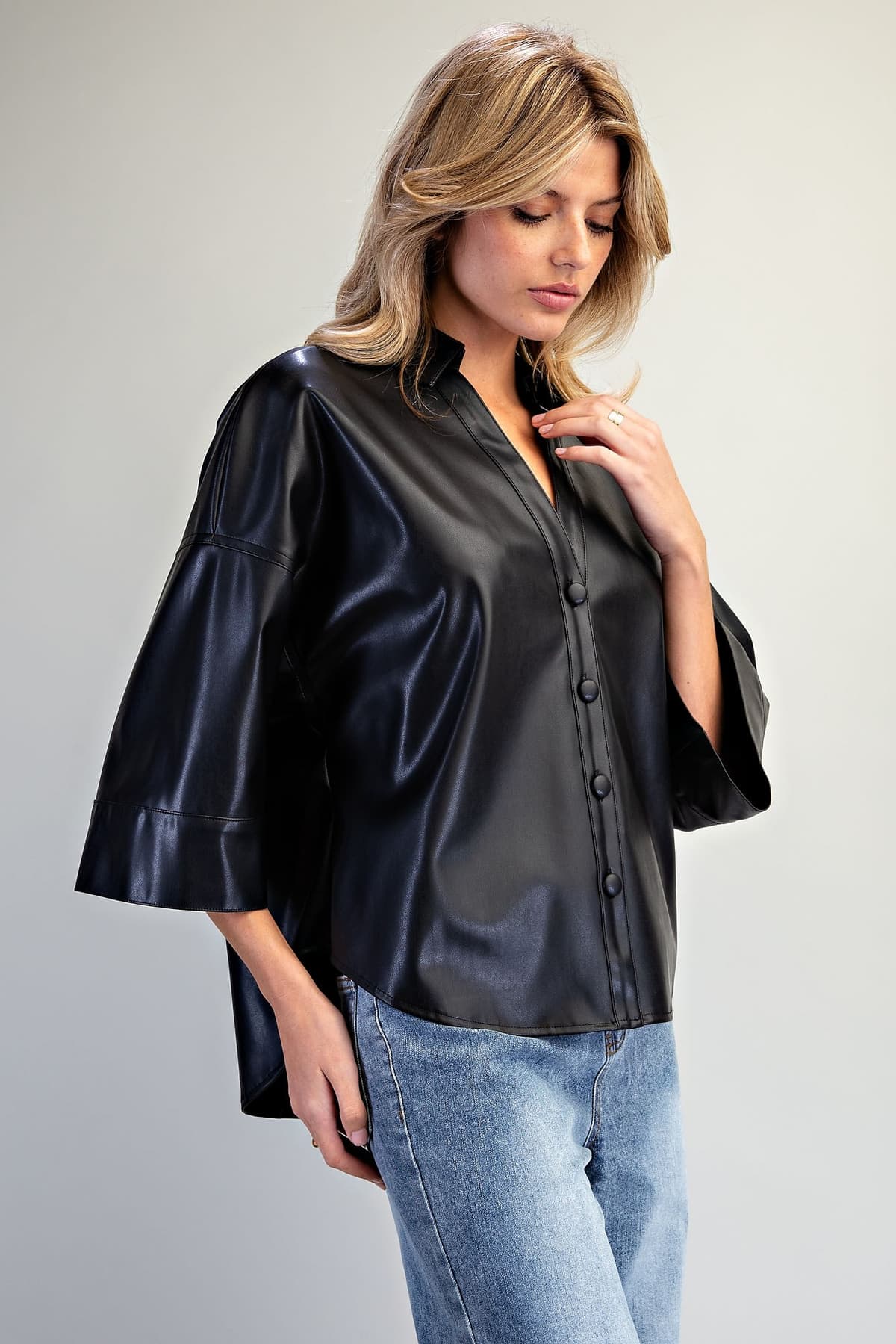 TK16185 - BLACK