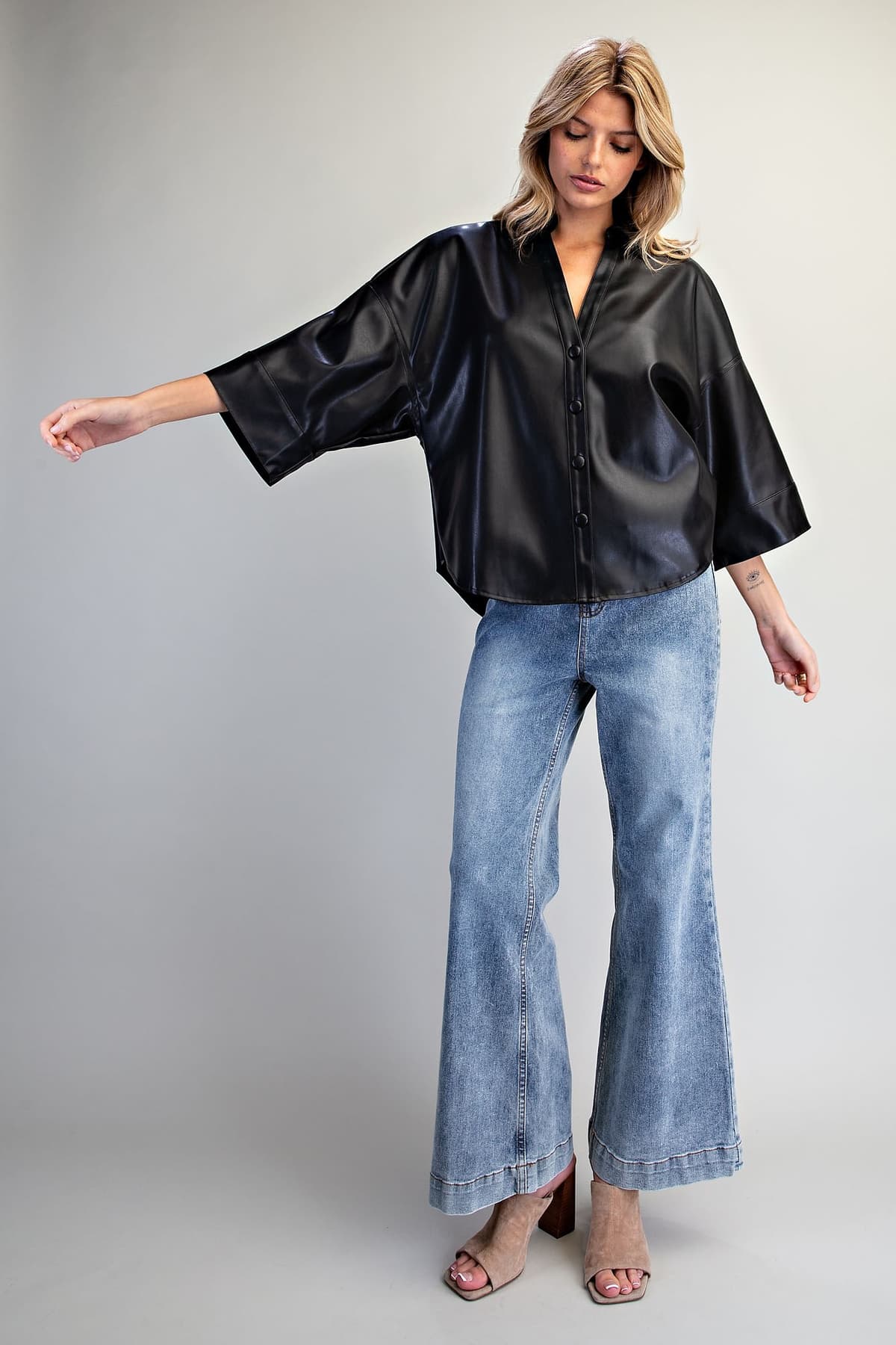 TK16185 - BLACK