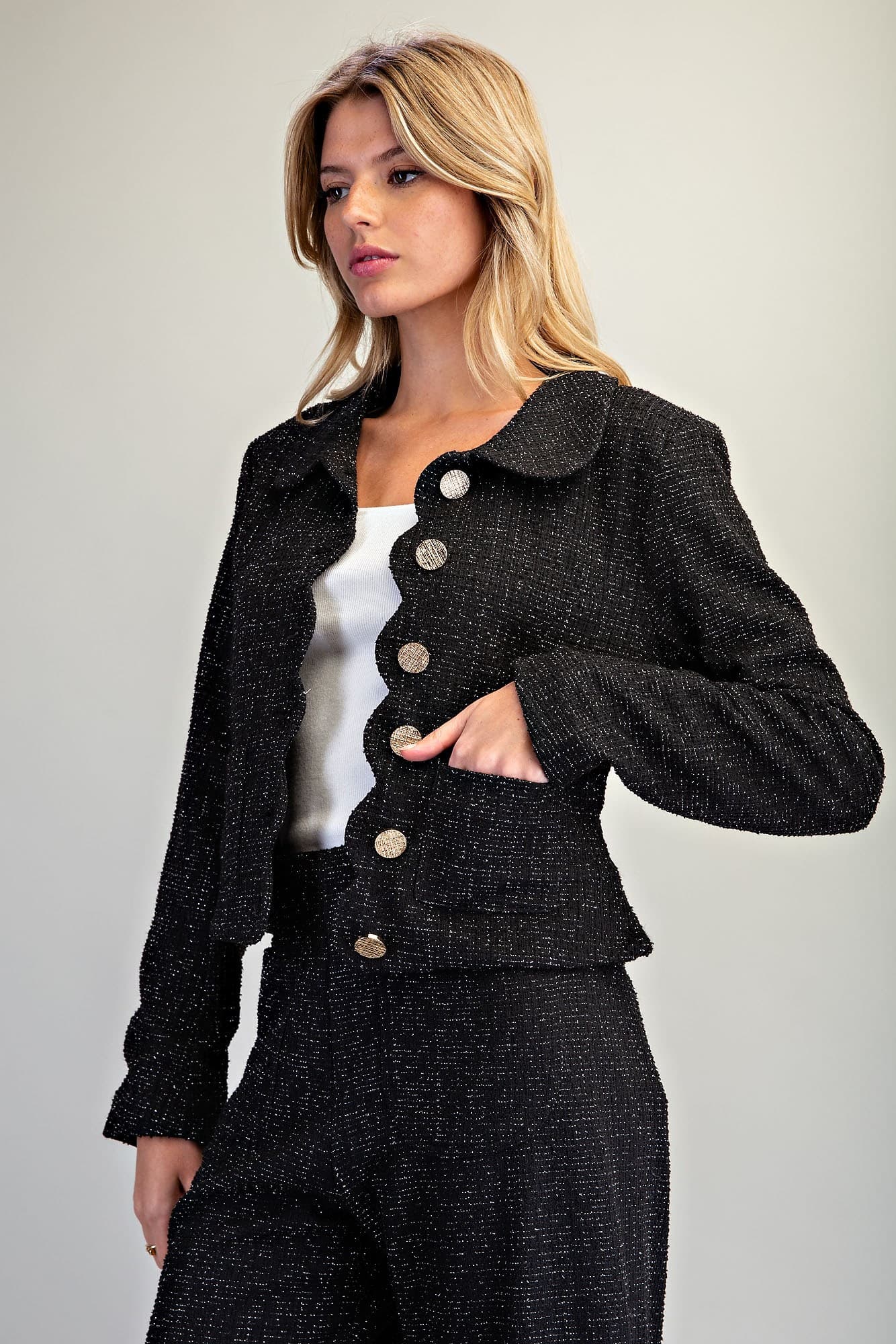 JK16682 - BLACK