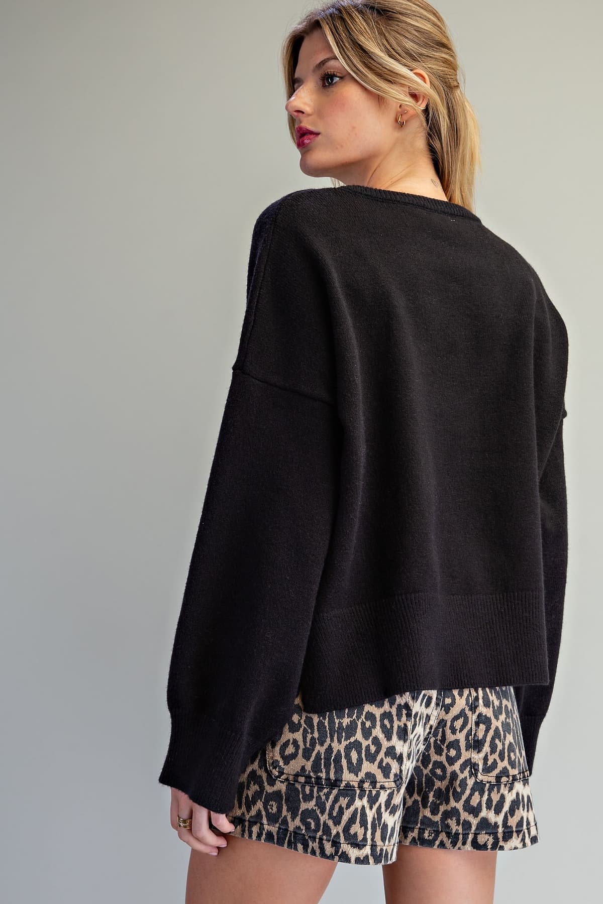 SH17462 - BLACK