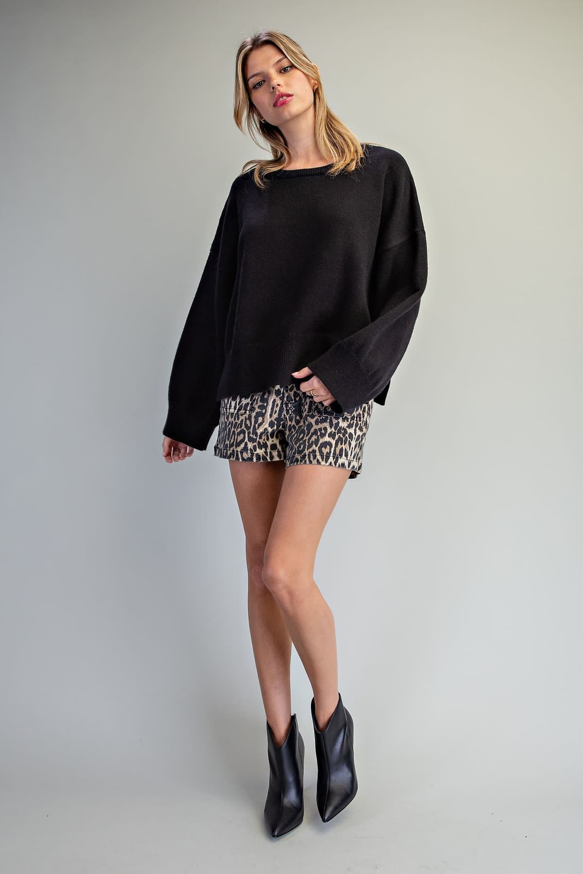 SH17462 - BLACK