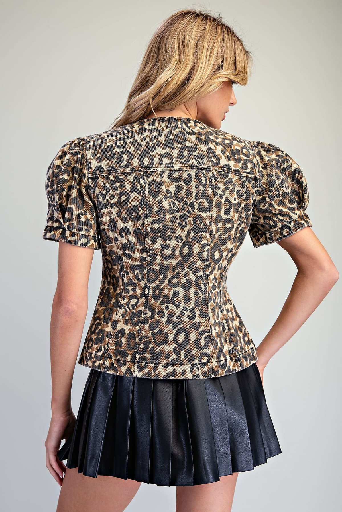 JH15973 - LEOPARD