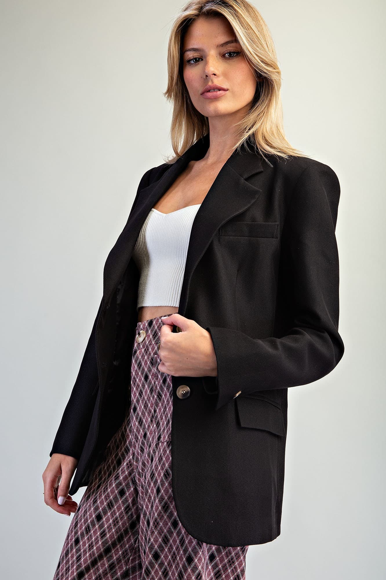 JK16658 - BLACK