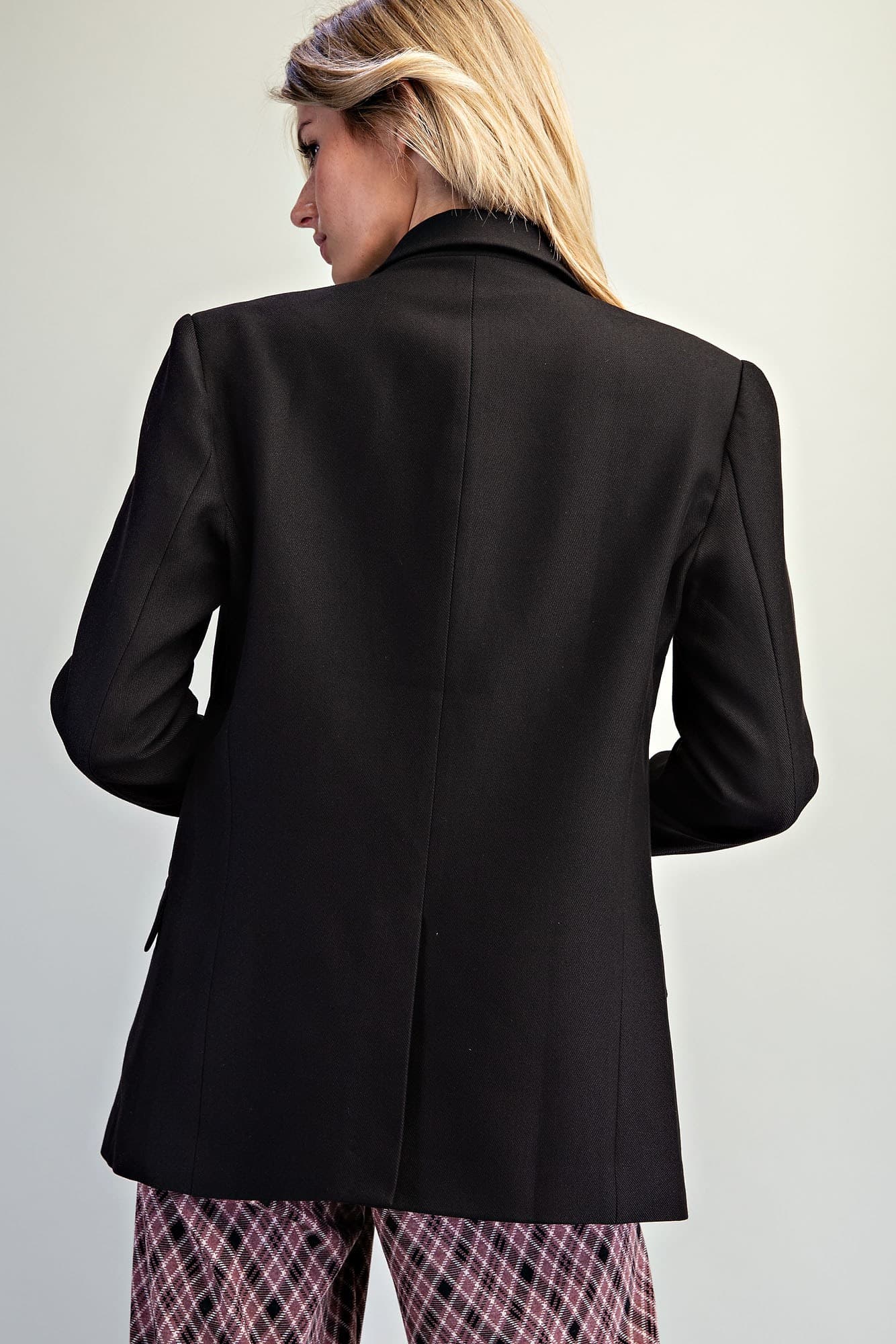 JK16658 - BLACK