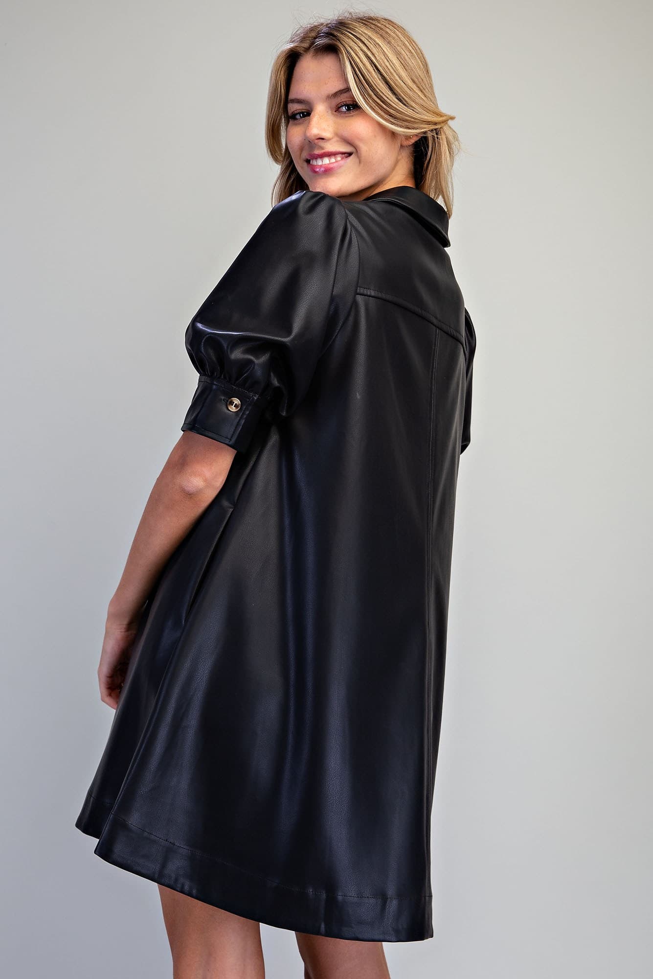 DH15968 - BLACK