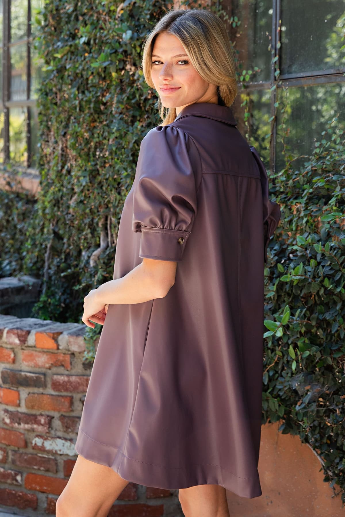 DH15968 - MUTE PLUM