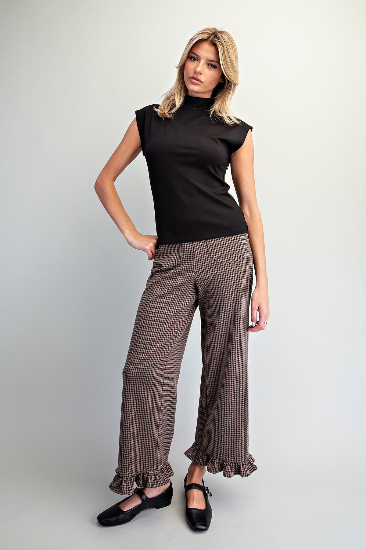 TK16820 - BLACK