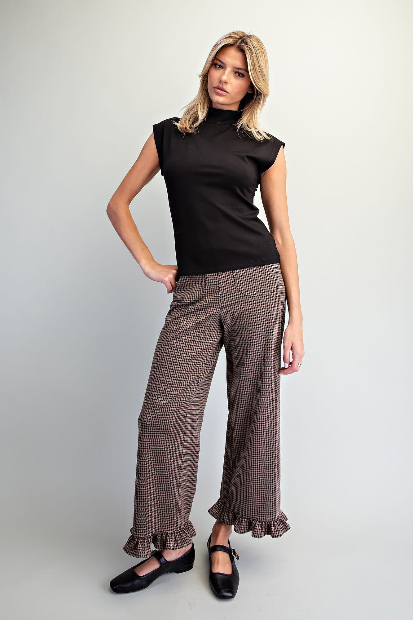 TK16820 - BLACK