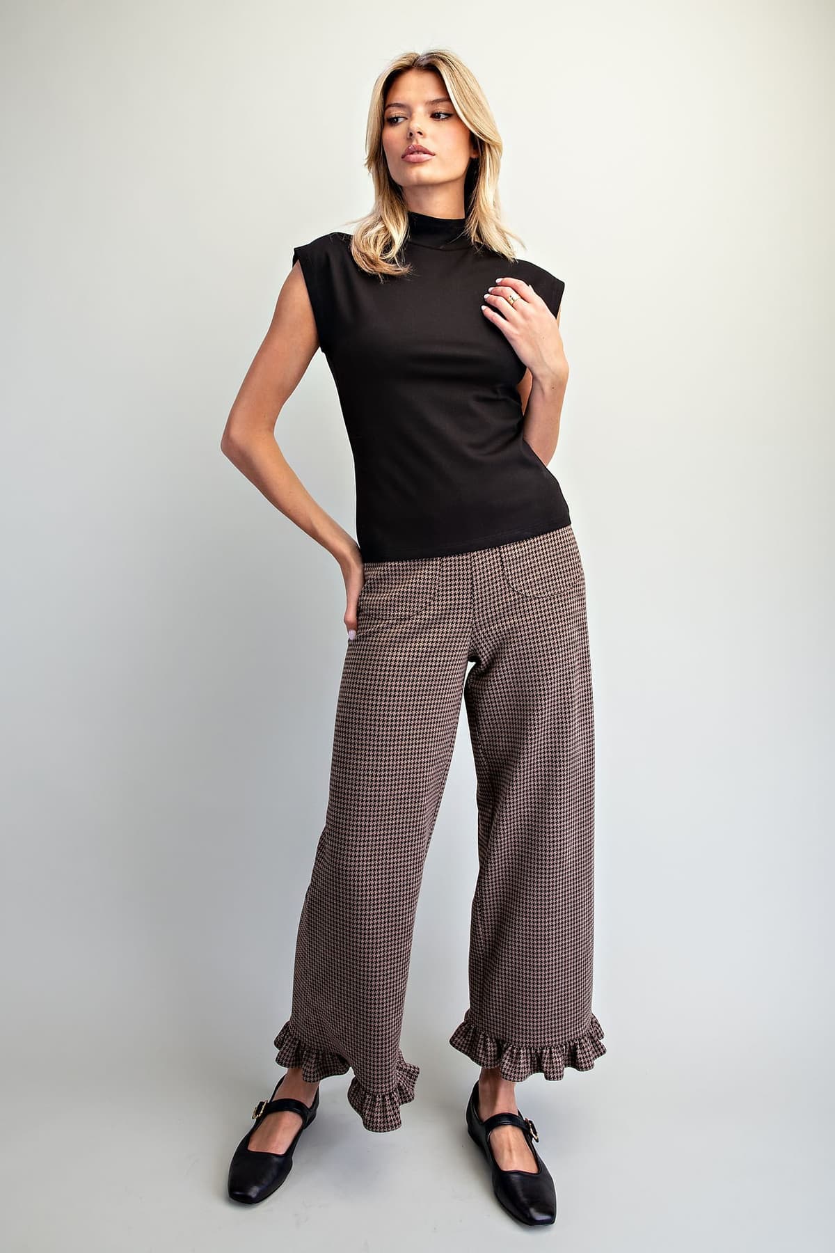TK16820 - BLACK