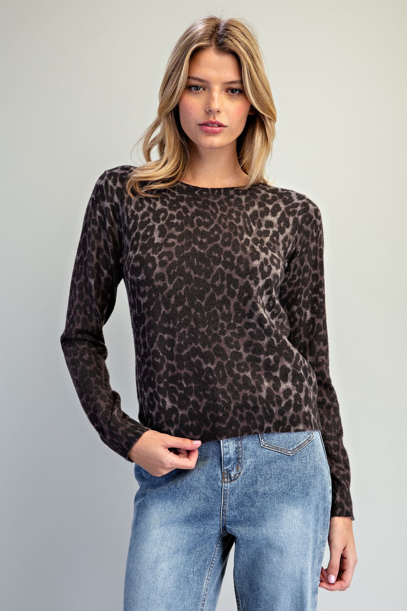 SK16388 - ASH BLACK