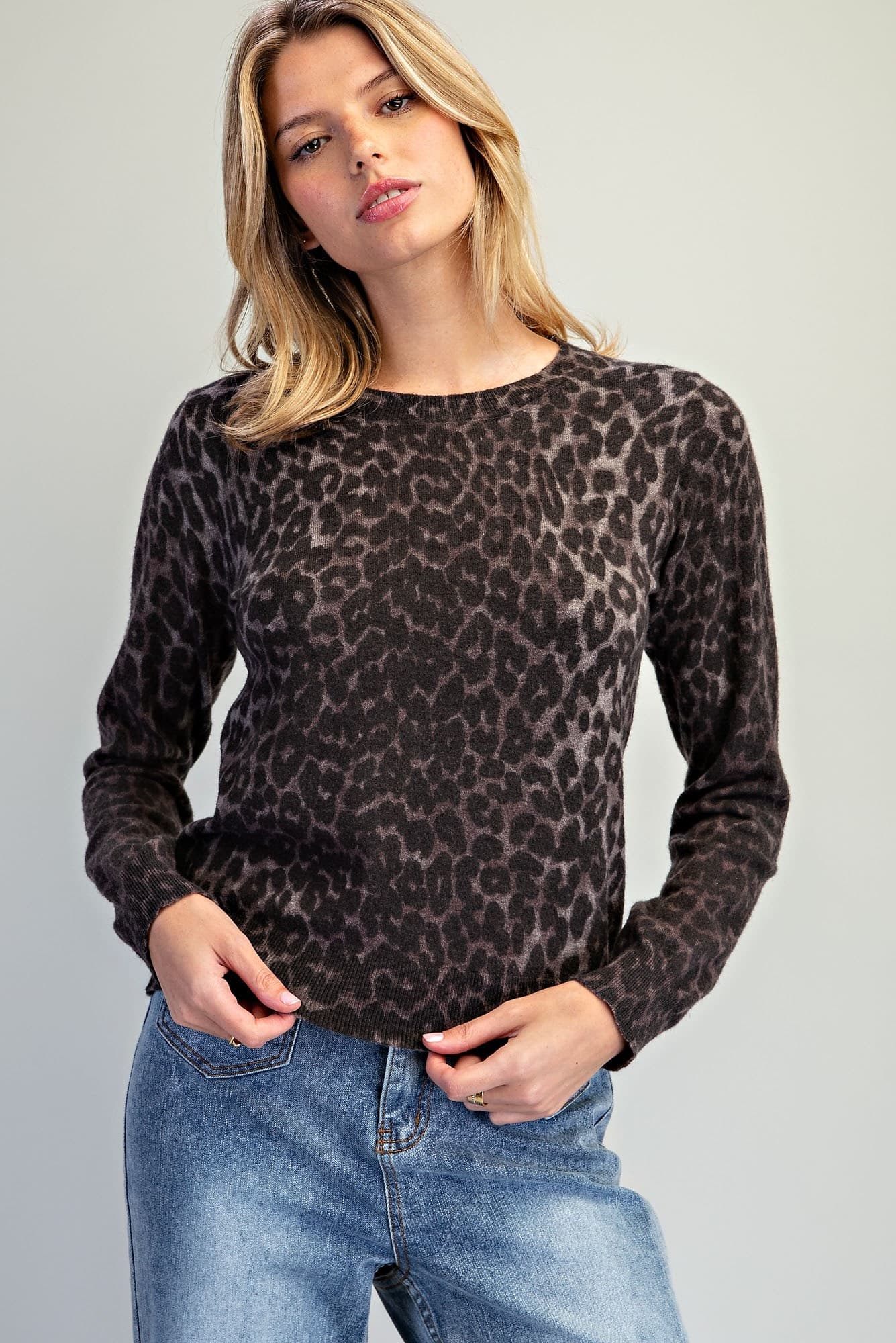 SK16388 - ASH BLACK
