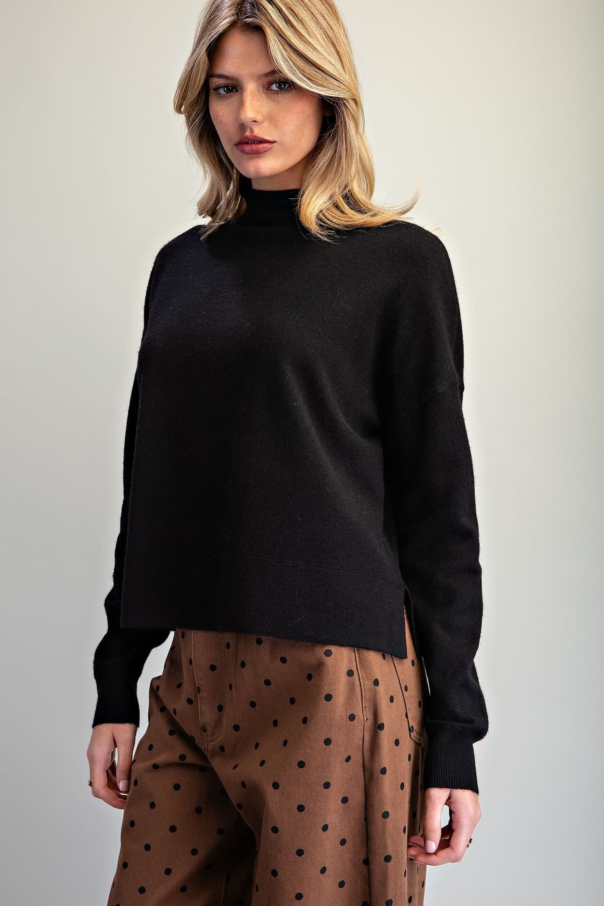 SK16359 - BLACK