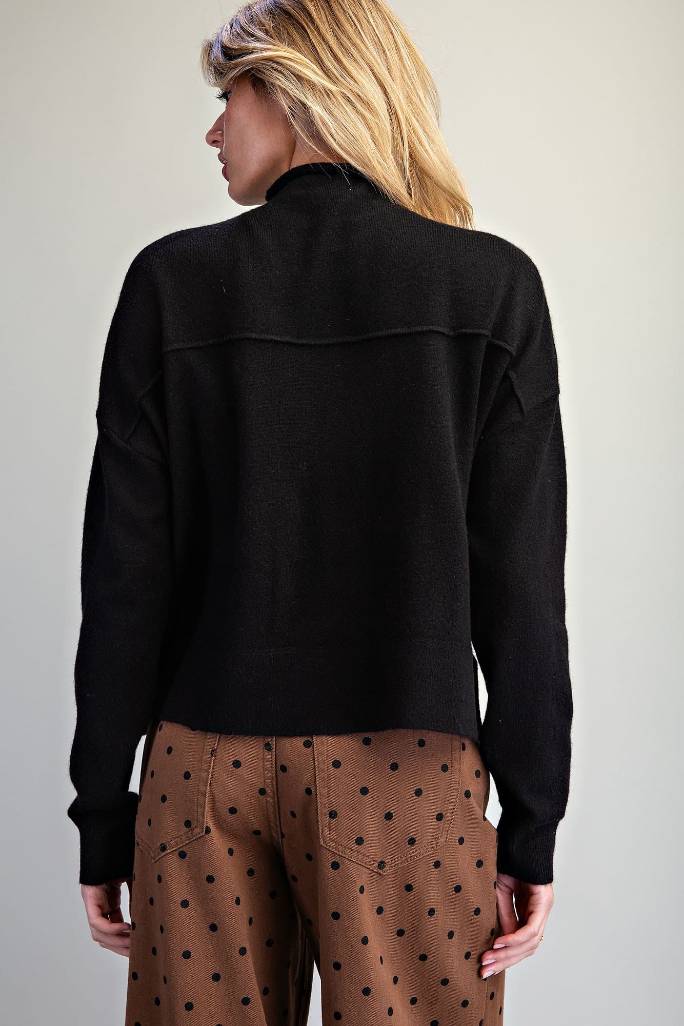 SK16359 - BLACK