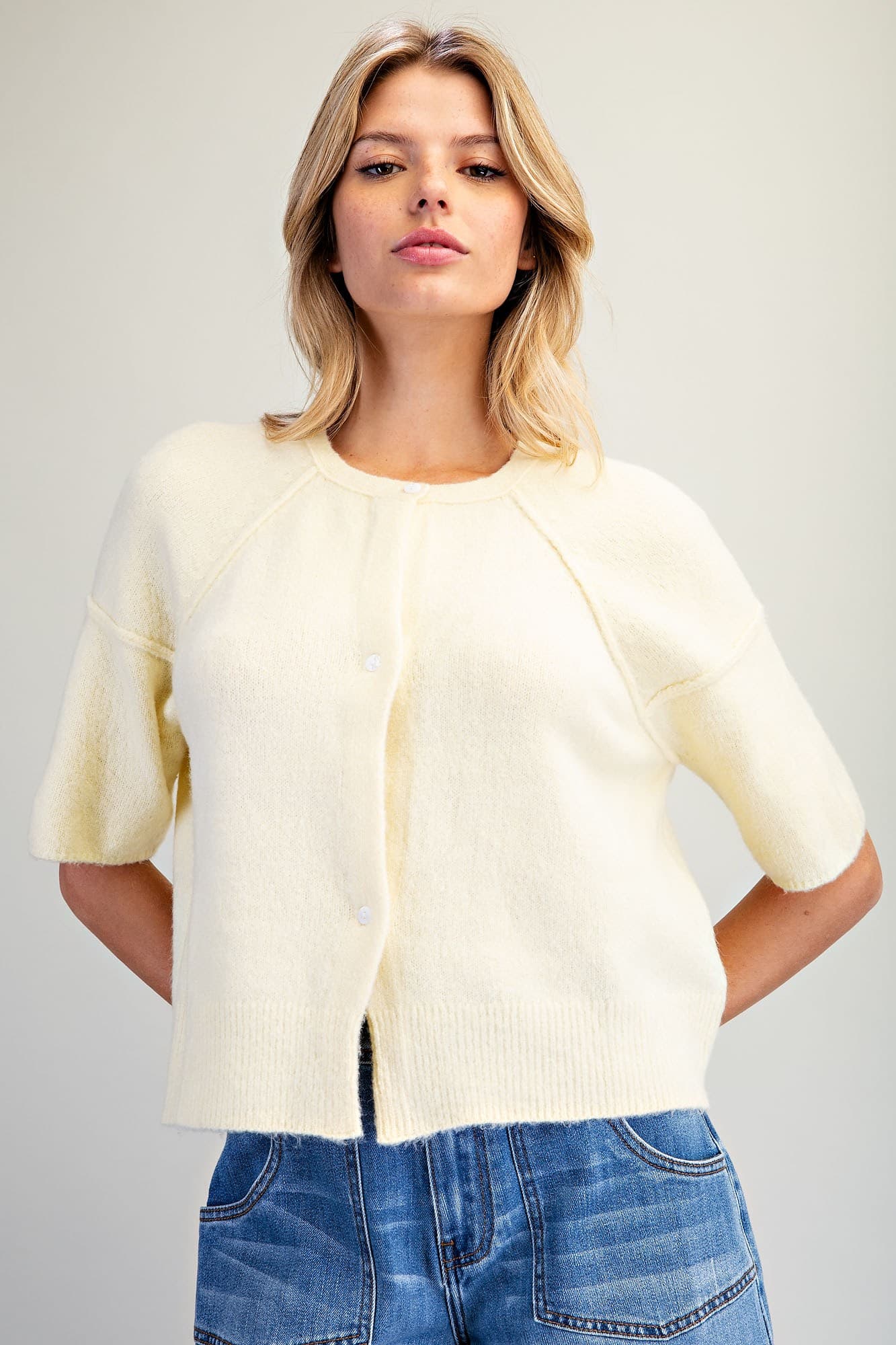 SJK16526 - BANANA CREAM