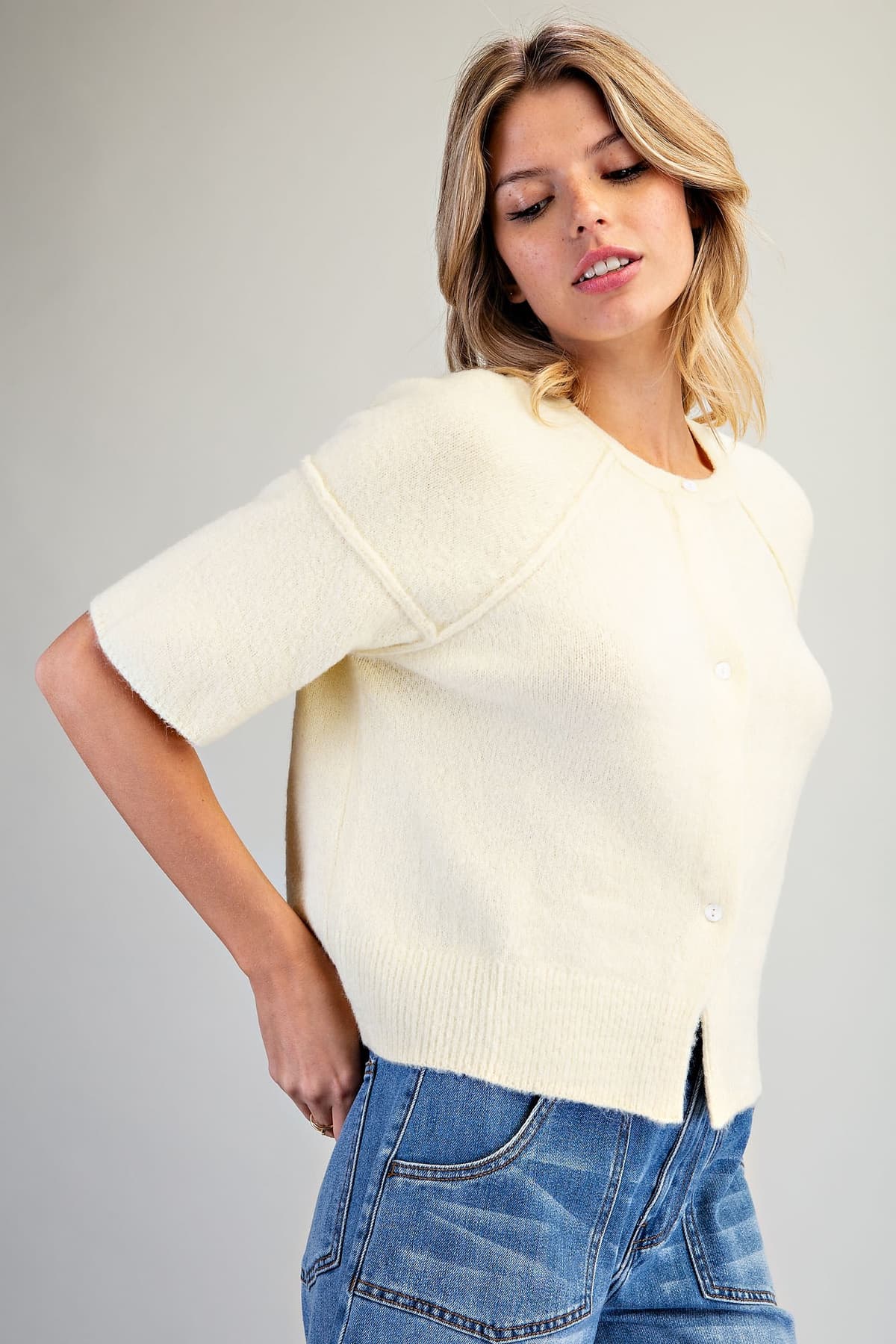 SJK16526 - BANANA CREAM